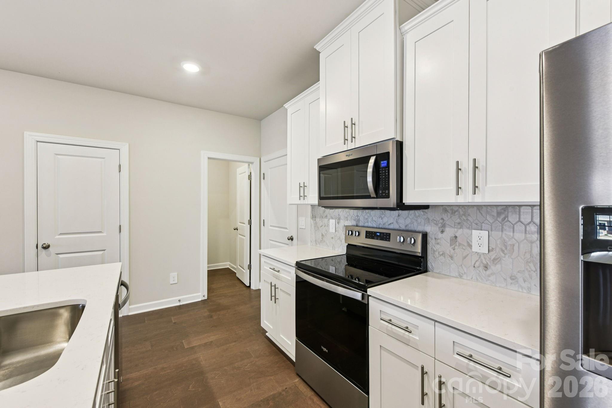 109 Ciara Place E Property Photo 9