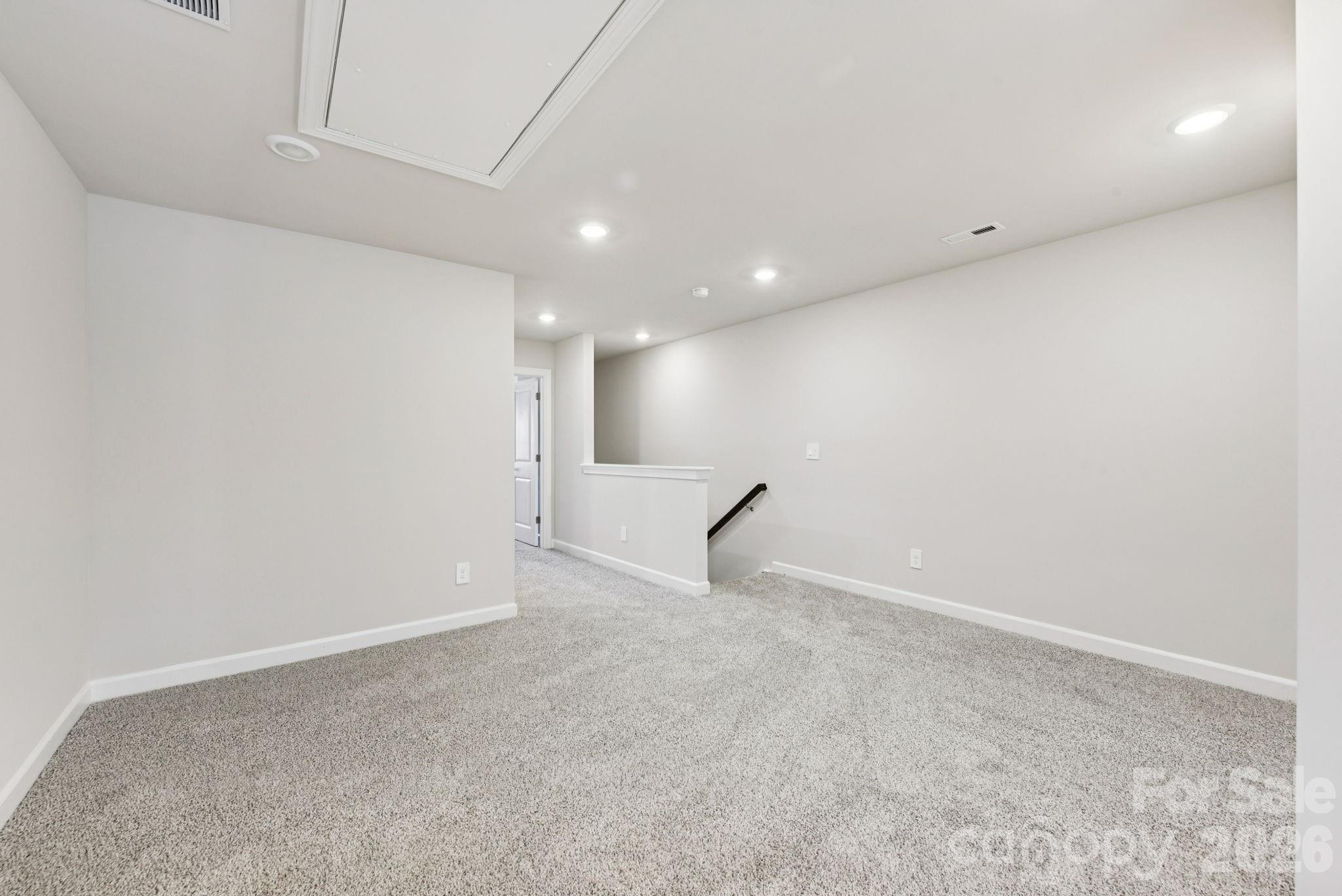 109 Ciara Place E Property Photo 10