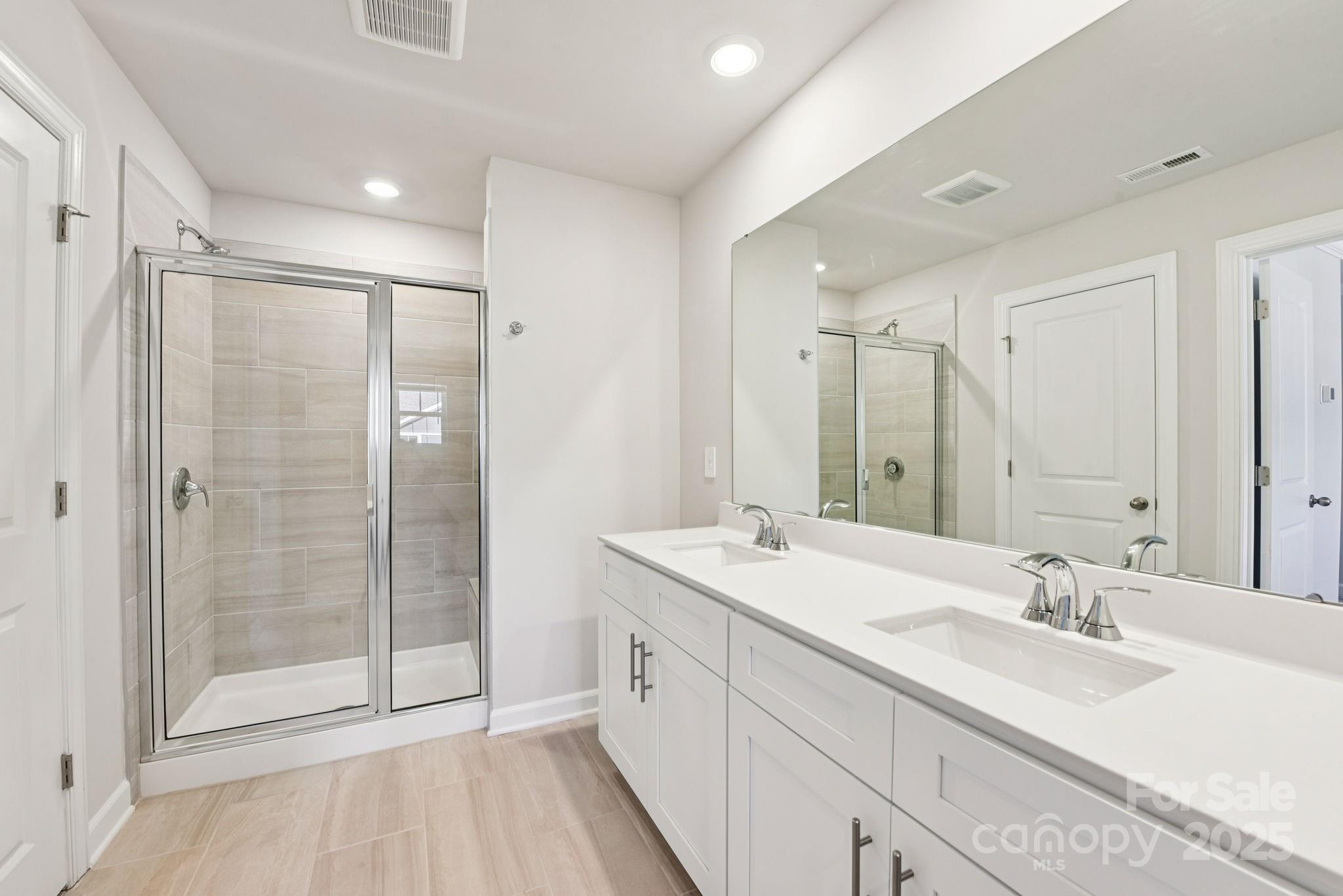 109 Ciara Place E Property Photo 11