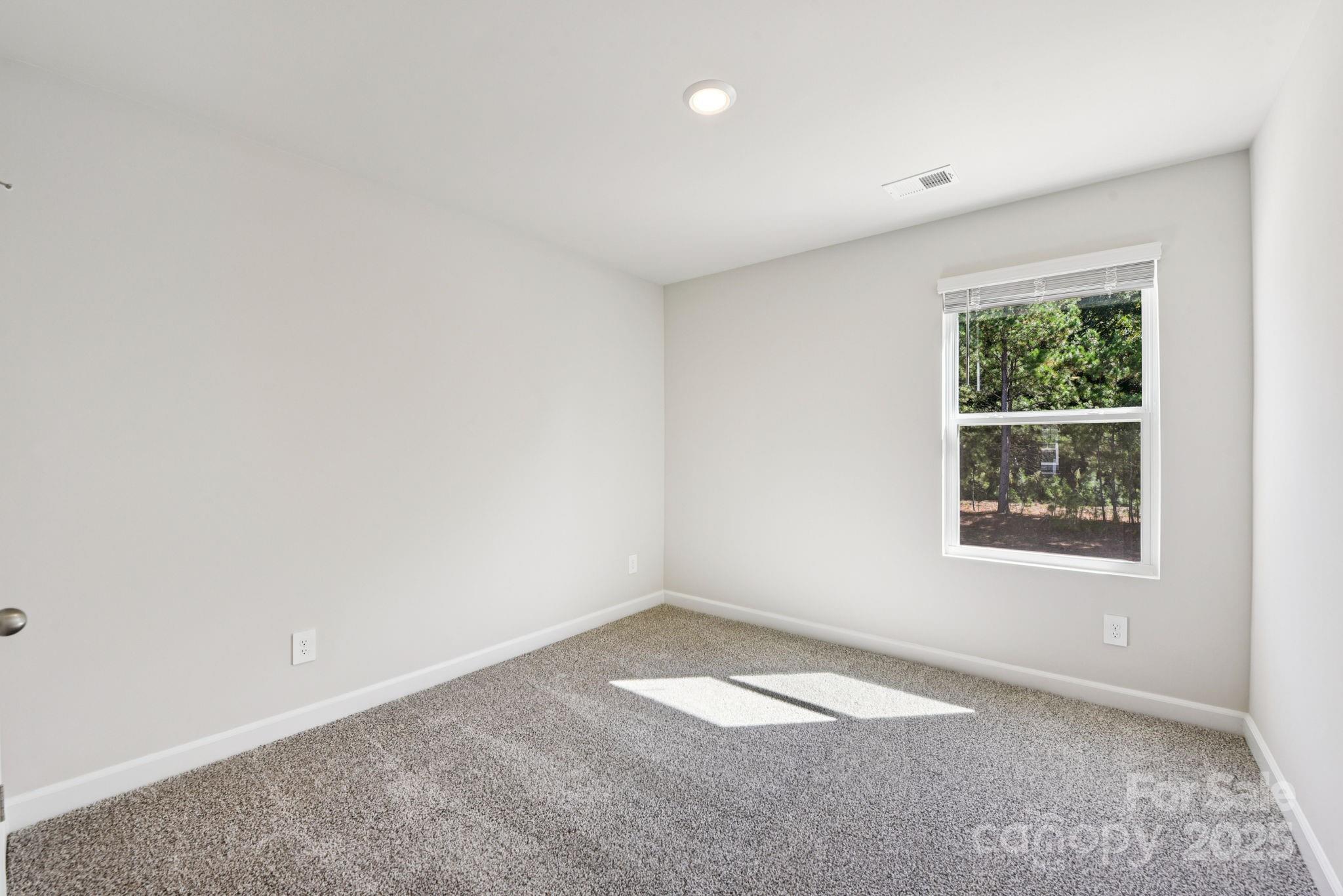 109 Ciara Place E Property Photo 13