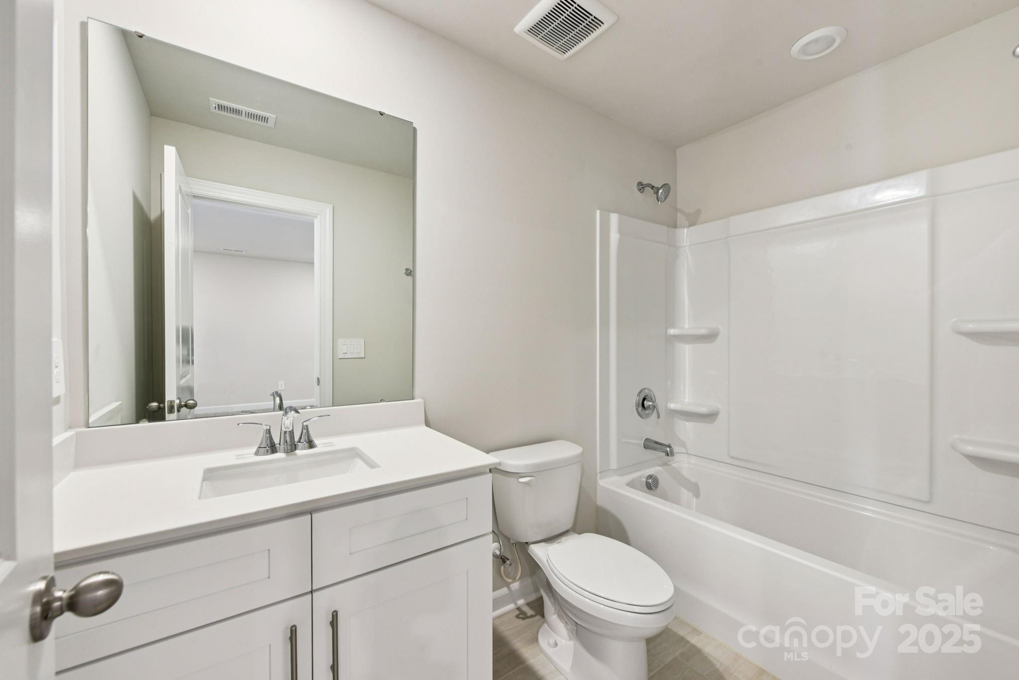 109 Ciara Place E Property Photo 14