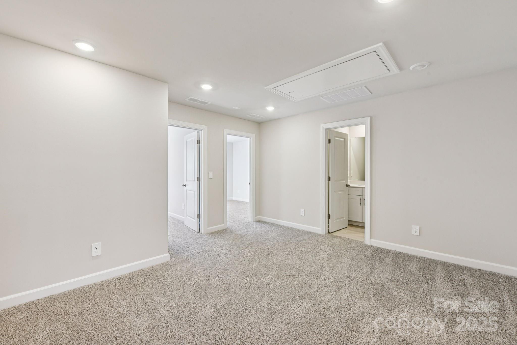109 Ciara Place E Property Photo 17