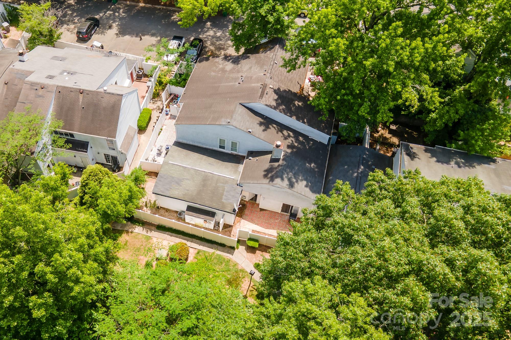 7129 Stonington Lane Property Photo