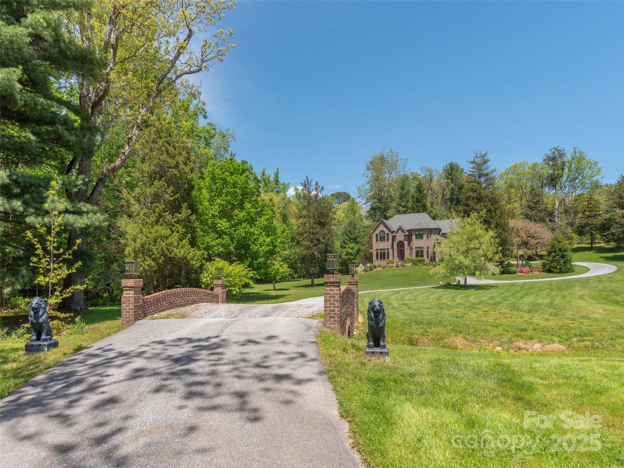 341 Racquet Club Road Property Photo 31