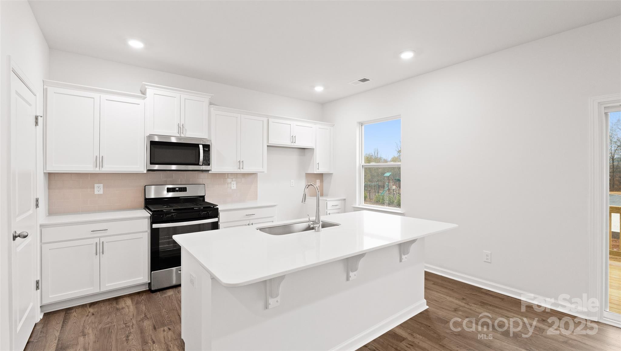 52 Shorthorn Road Property Photo 4