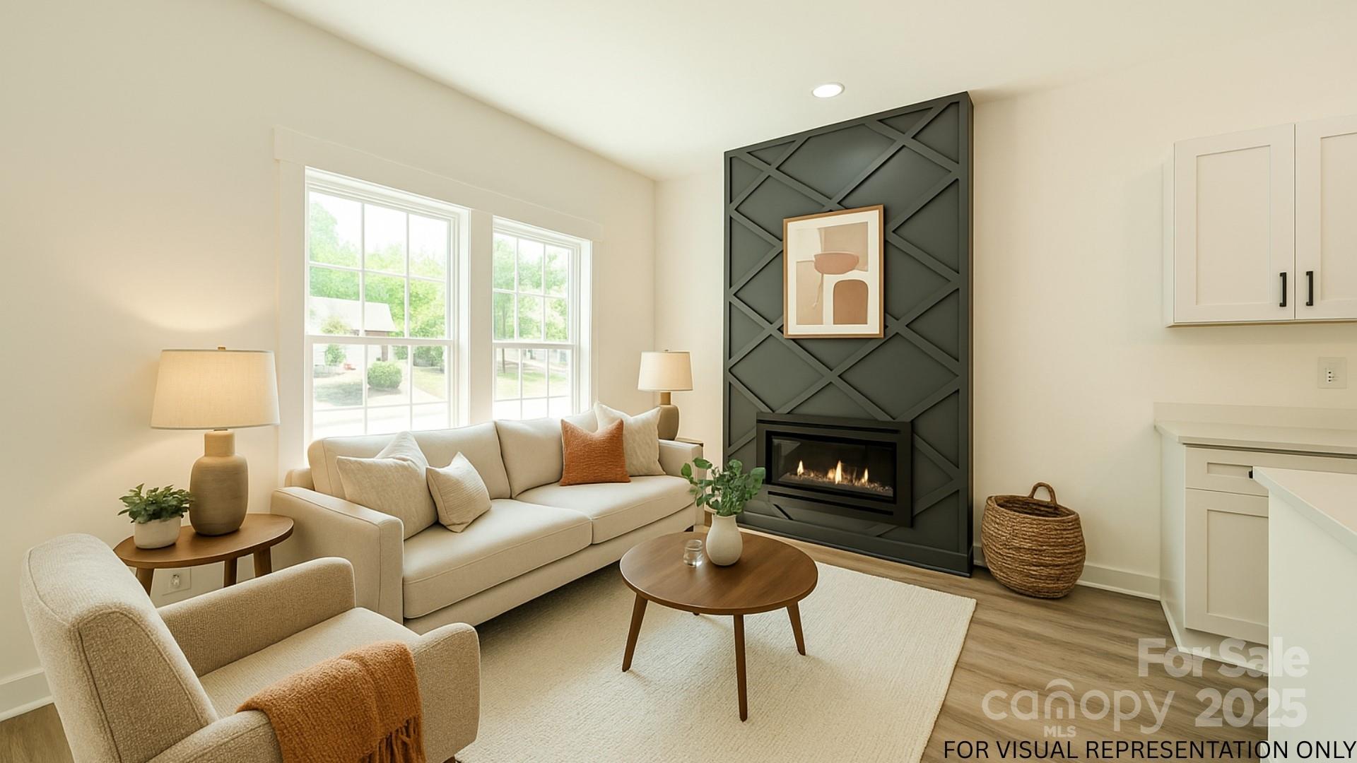 322 S Hill Street Property Photo 3