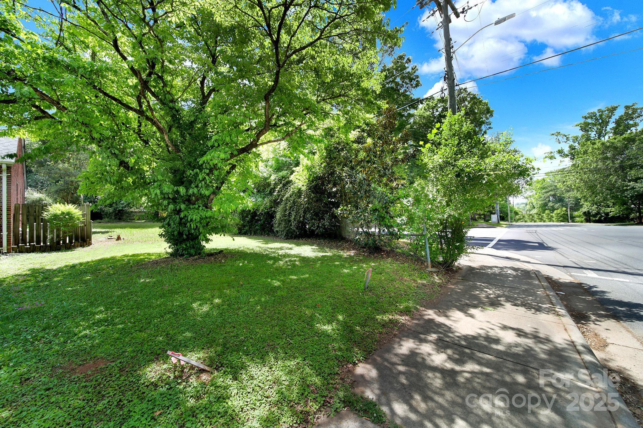 3100 Commonwealth Avenue Property Photo 5