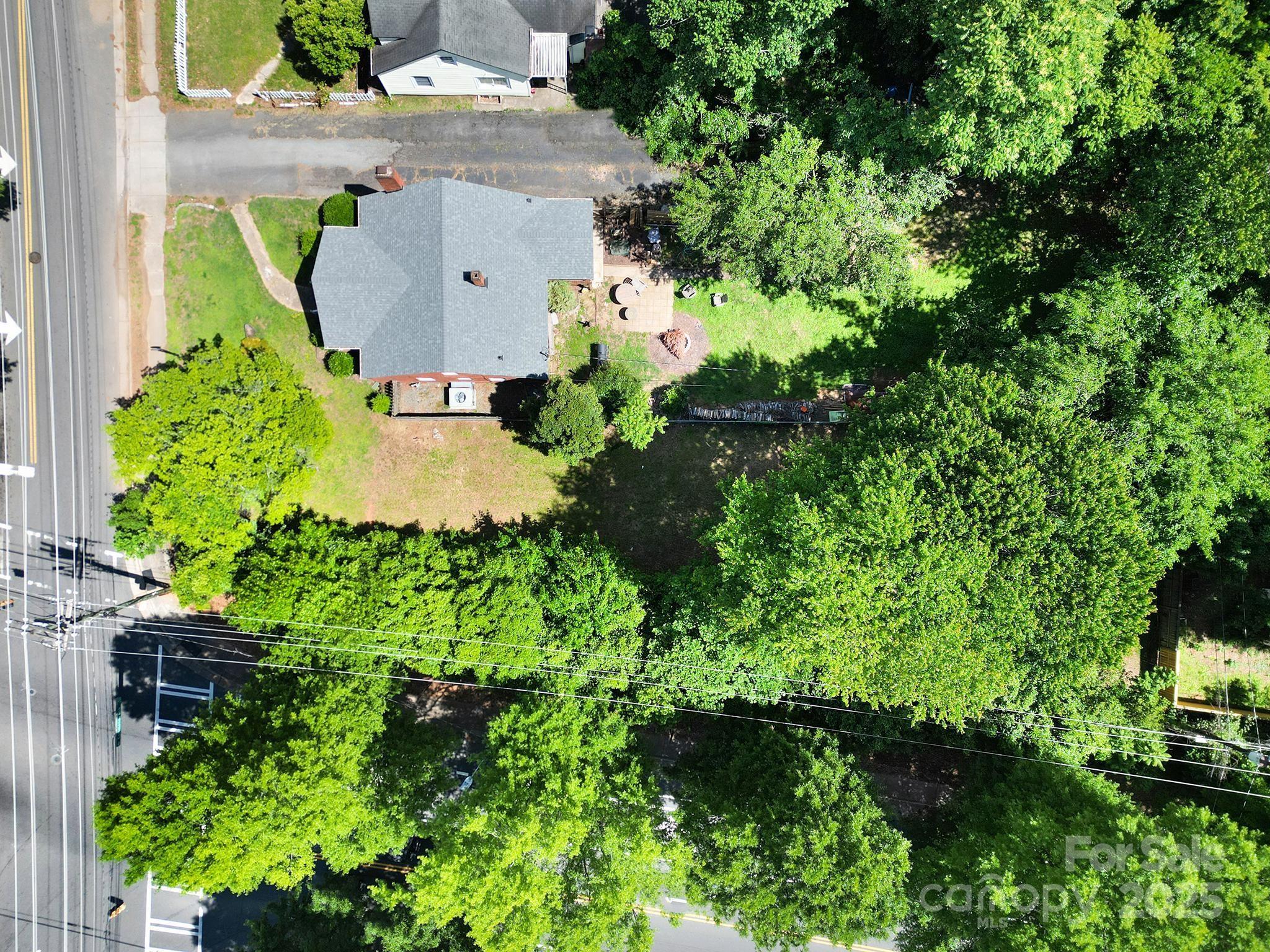 3100 Commonwealth Avenue Property Photo 9