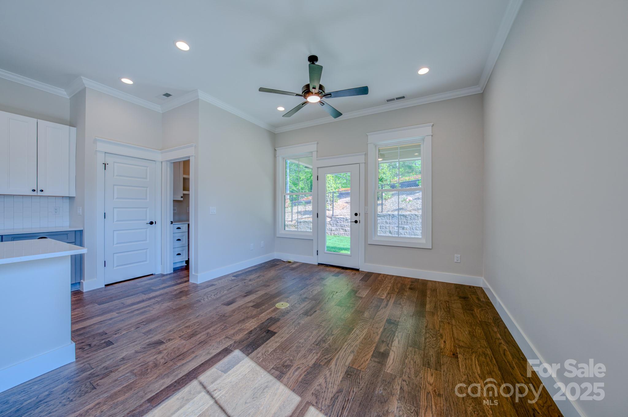 151 Collin Place 15 Property Photo 9