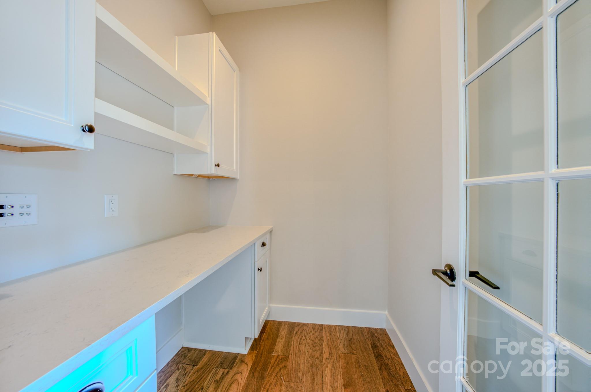 151 Collin Place 15 Property Photo 14