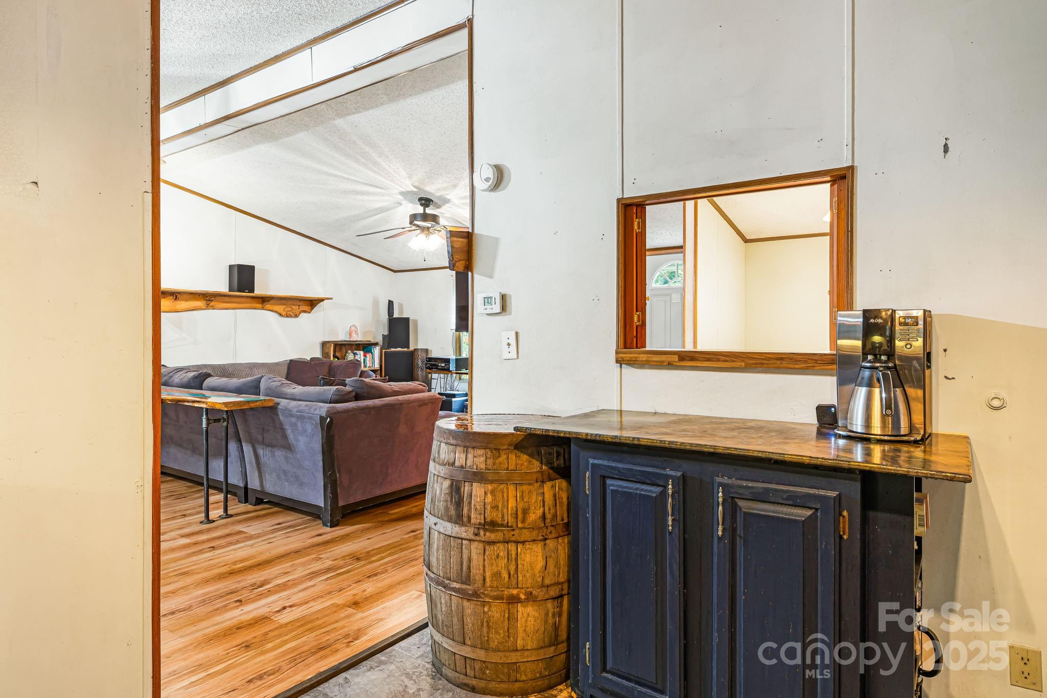 15 Robin Lane Property Photo 14