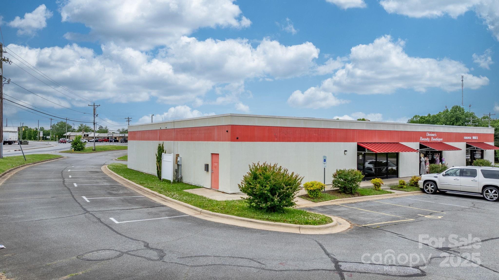 929 15th Street Property Photo 1