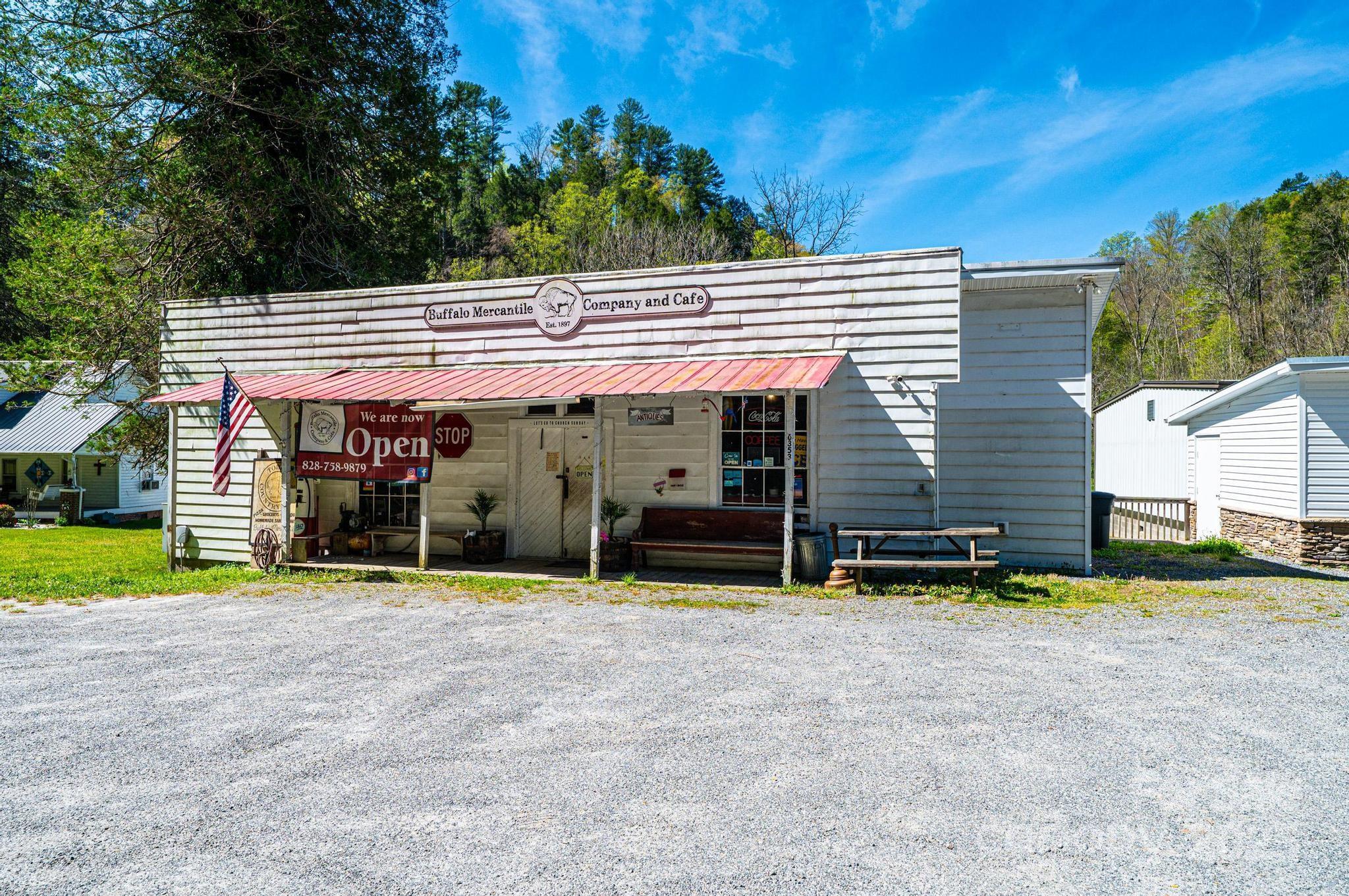 6353 Buffalo Cove Road Property Photo 15