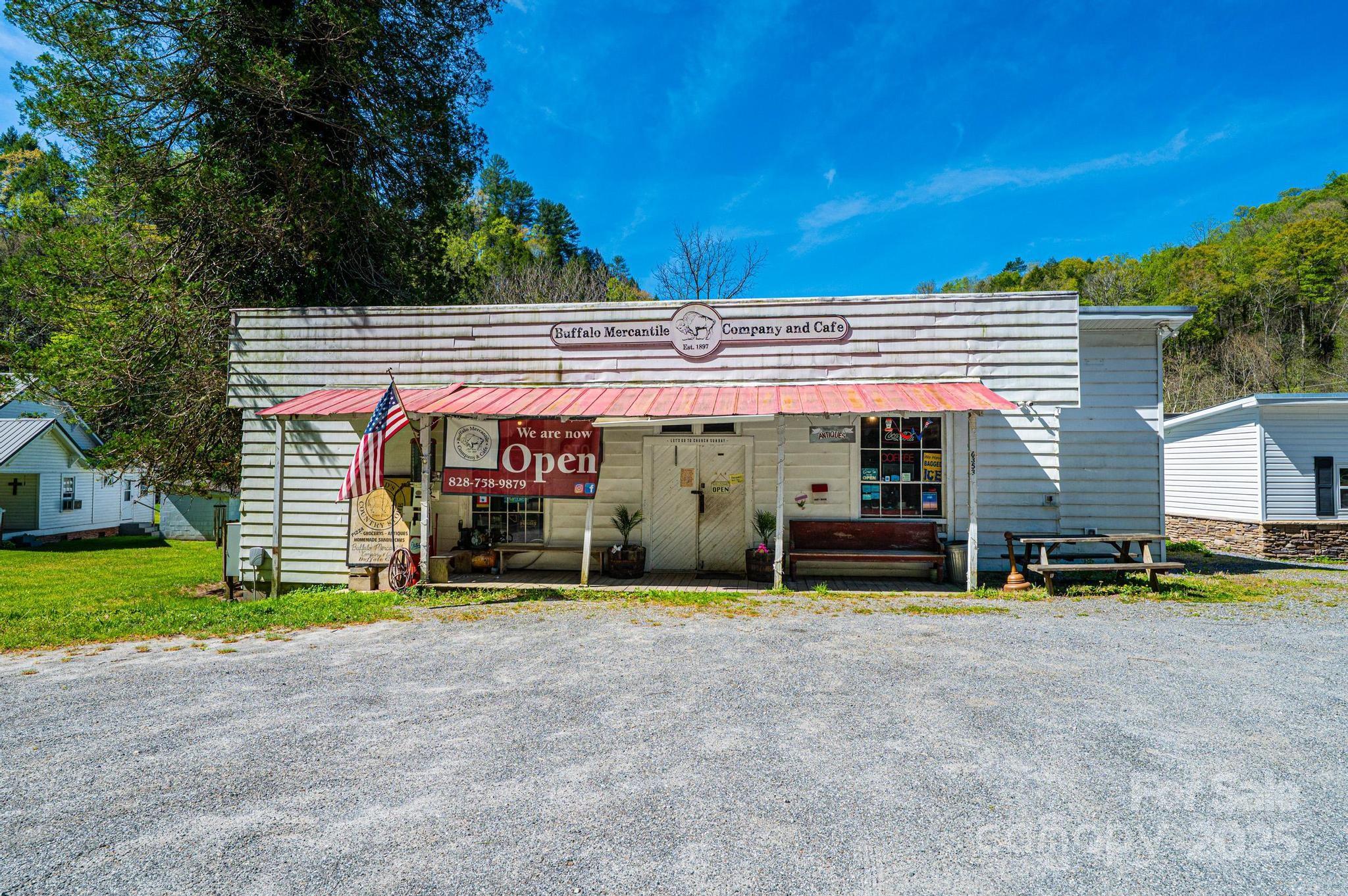 6353 Buffalo Cove Road Property Photo 16