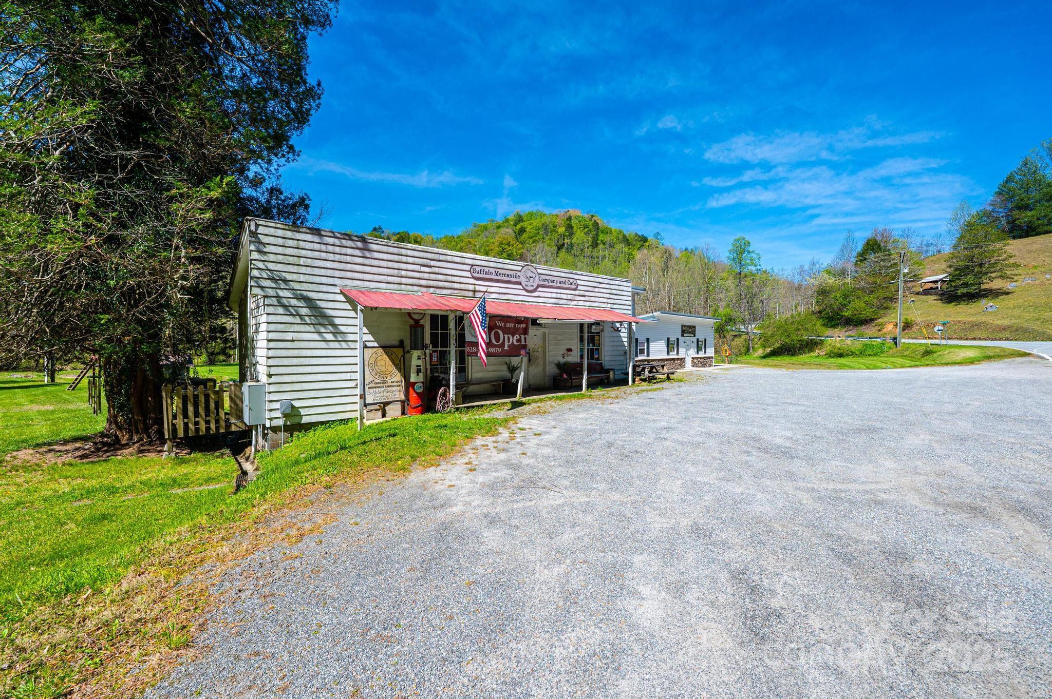 6353 Buffalo Cove Road Property Photo 18