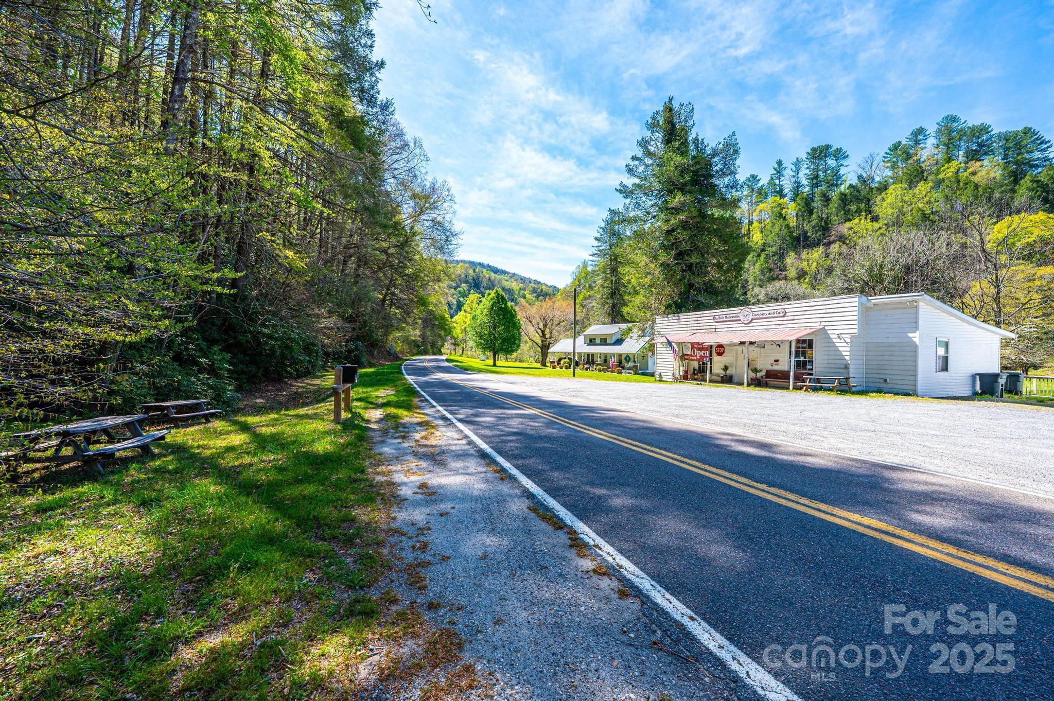 6353 Buffalo Cove Road Property Photo 27