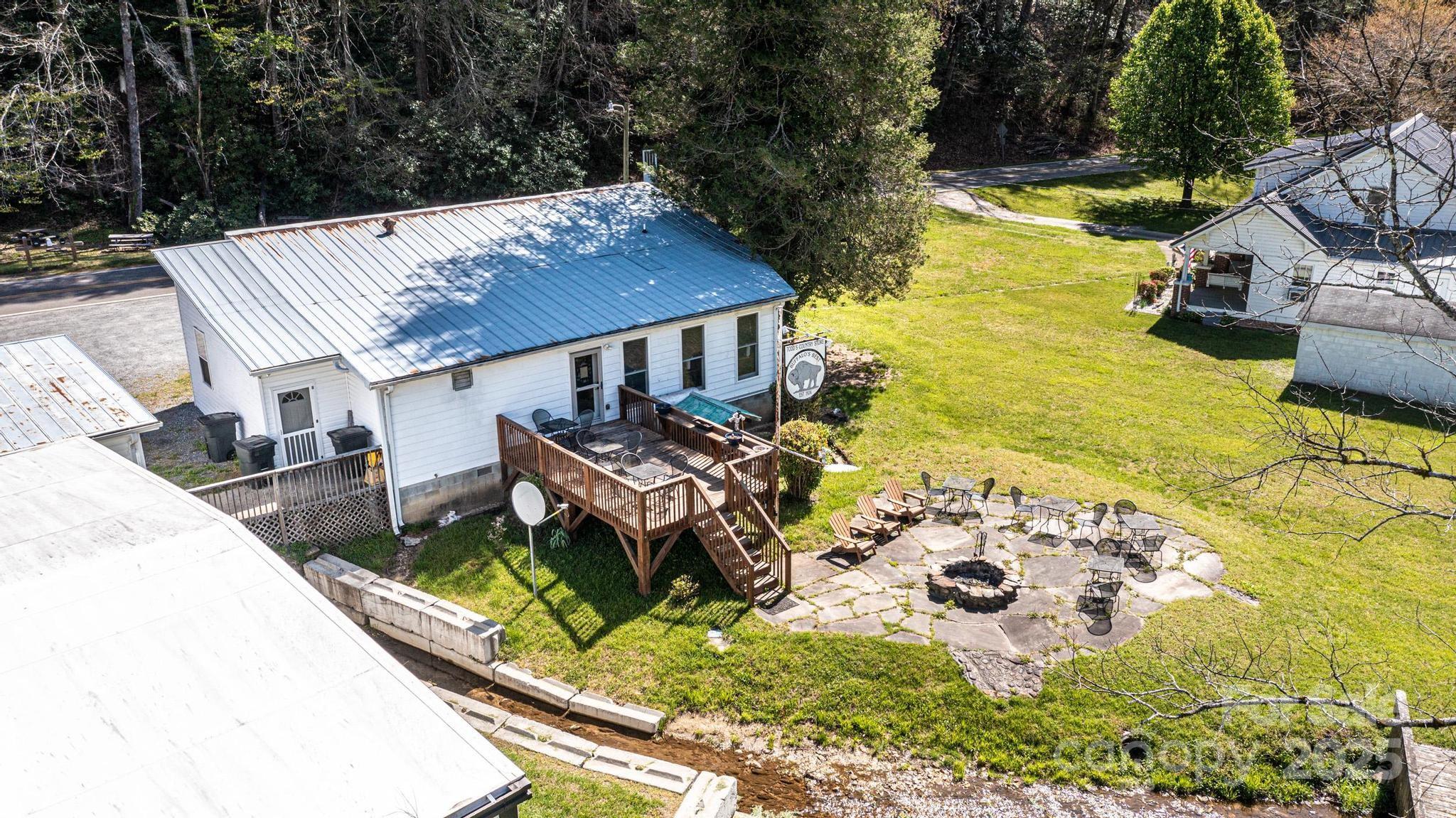 6353 Buffalo Cove Road Property Photo 30