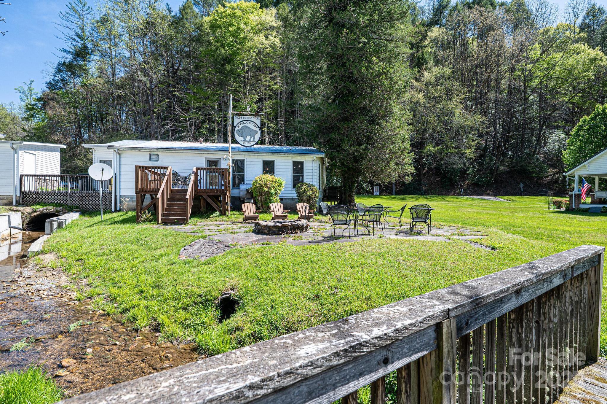 6353 Buffalo Cove Road Property Photo 38