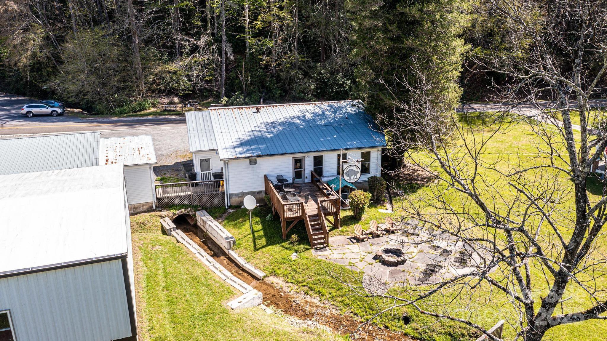 6353 Buffalo Cove Road Property Photo 39