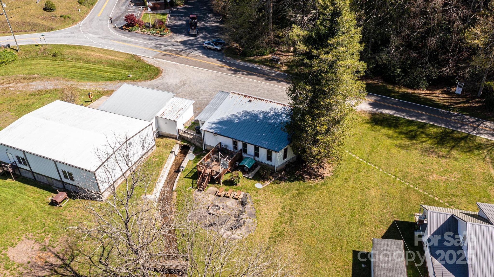 6353 Buffalo Cove Road Property Photo 41