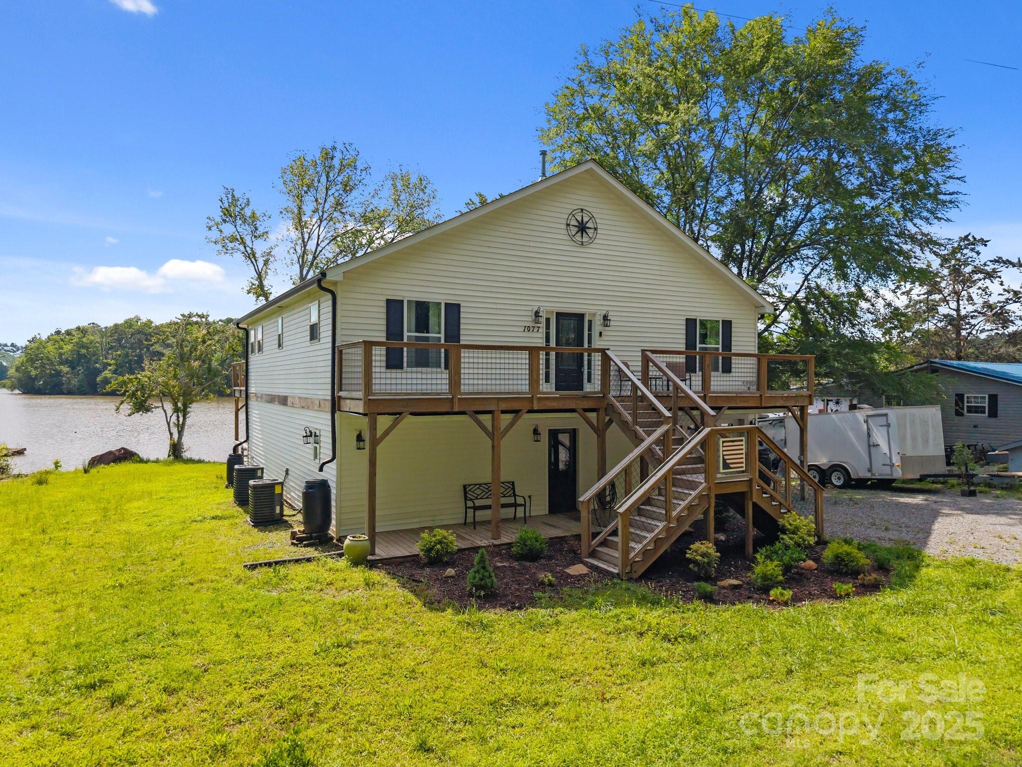 1077 Jackson Road Property Photo 1