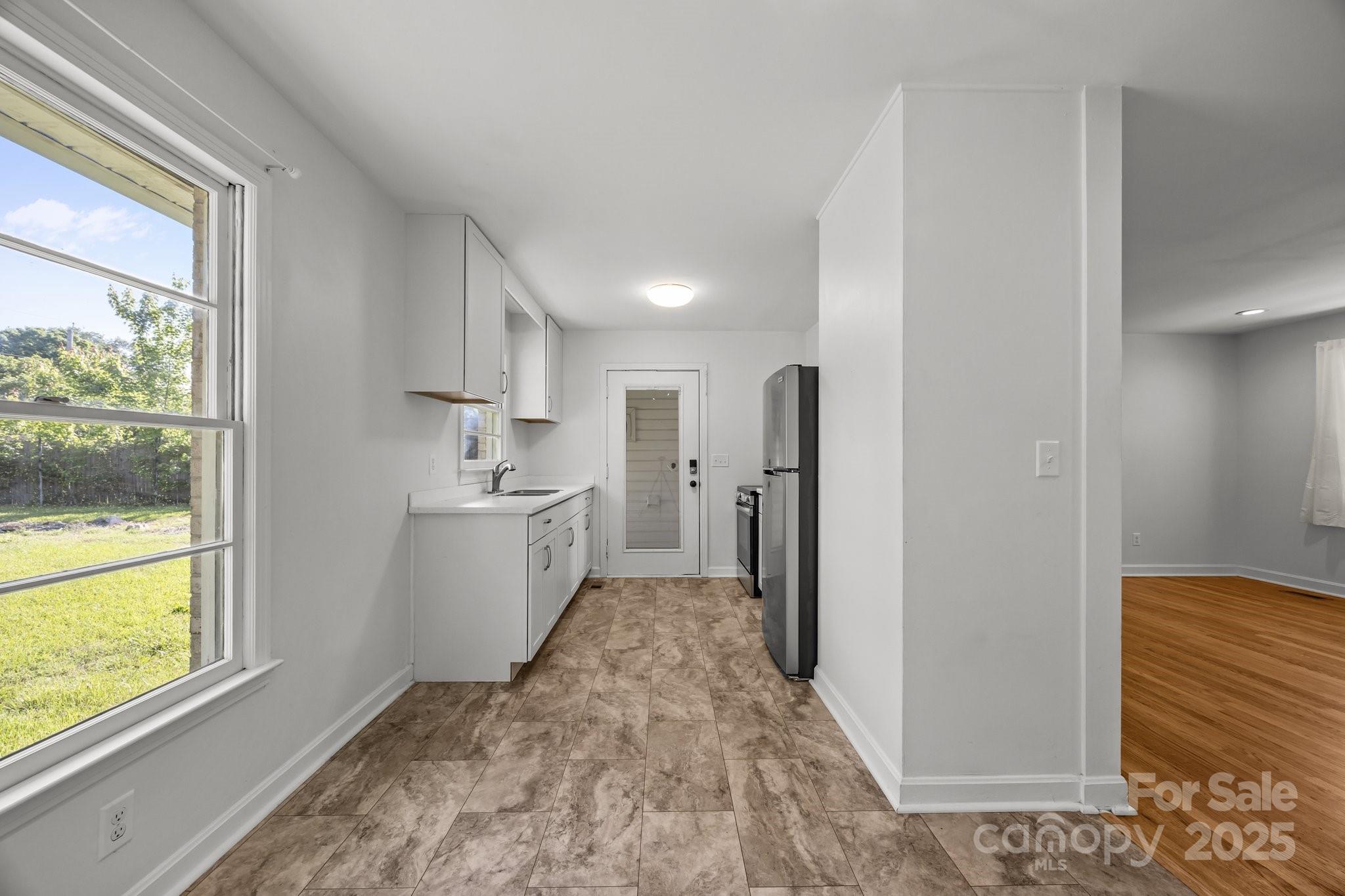 136 Kent Drive Property Photo 10