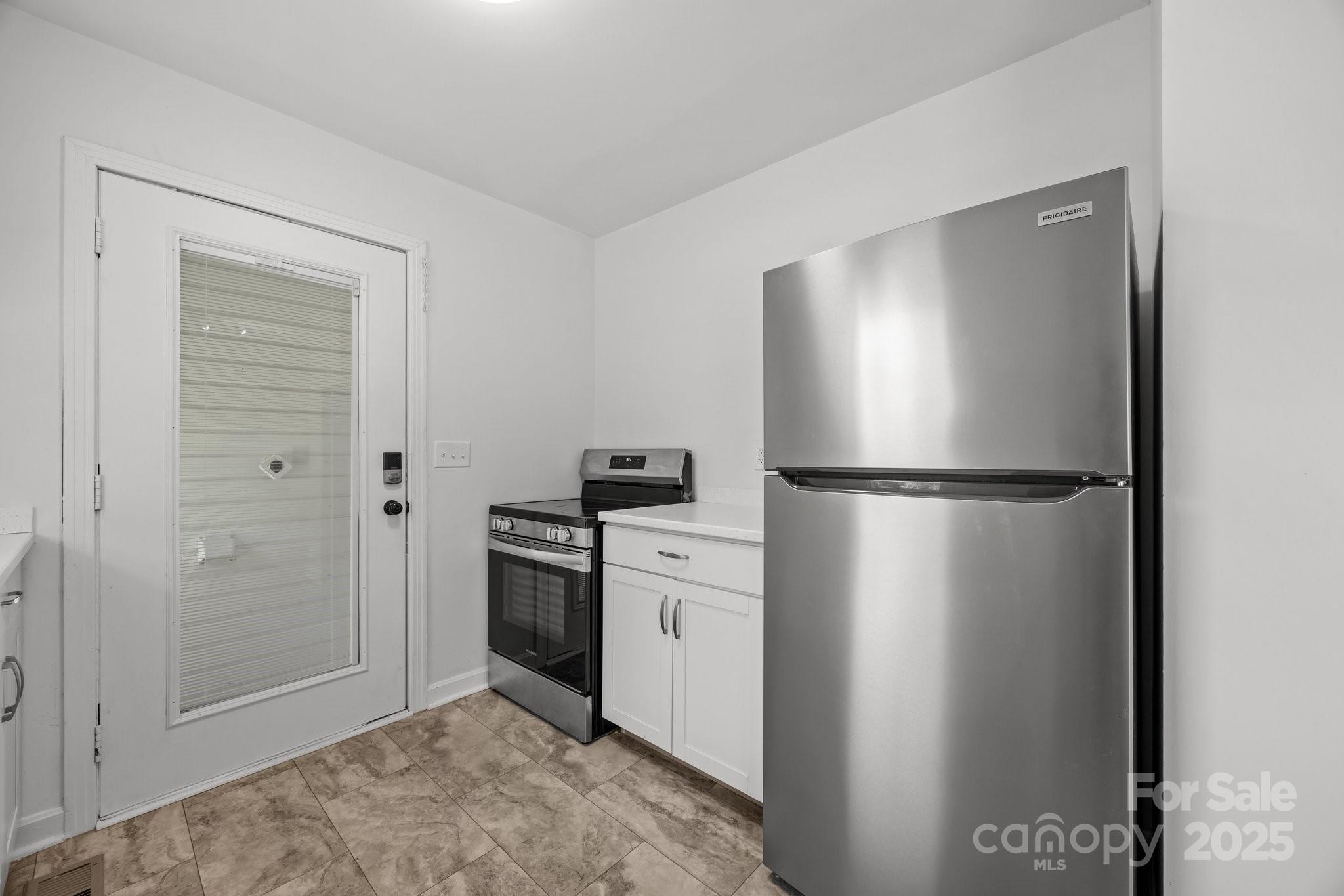 136 Kent Drive Property Photo 15