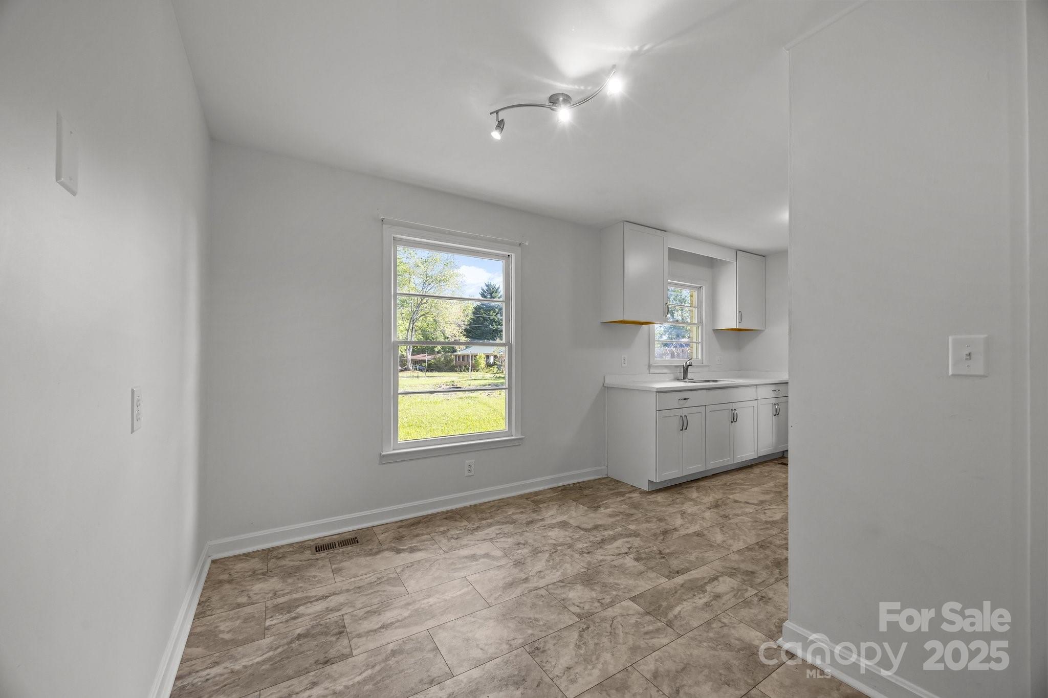 136 Kent Drive Property Photo 18