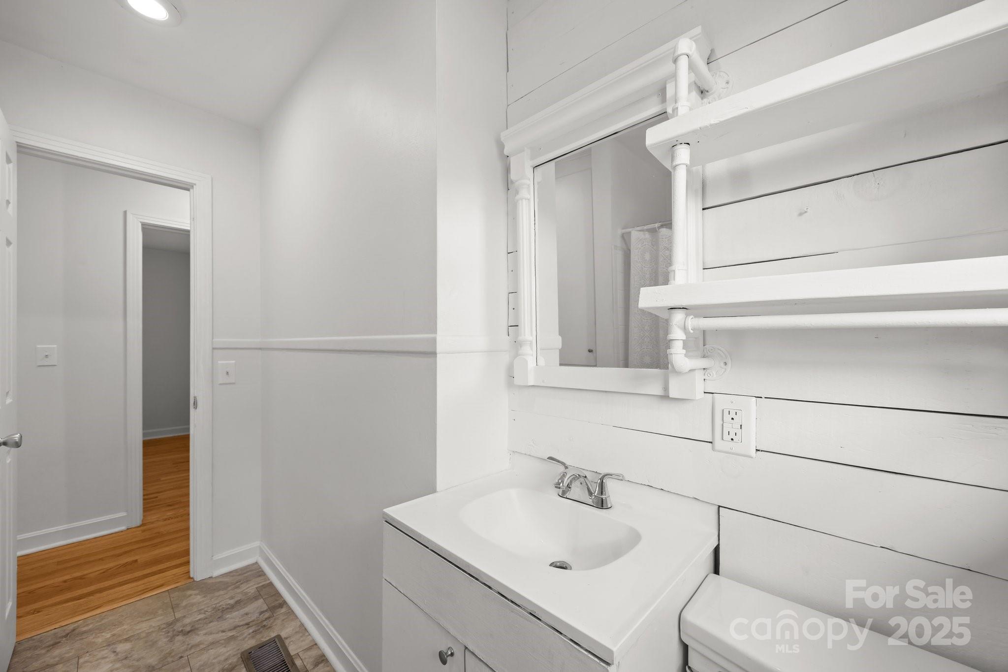 136 Kent Drive Property Photo 20