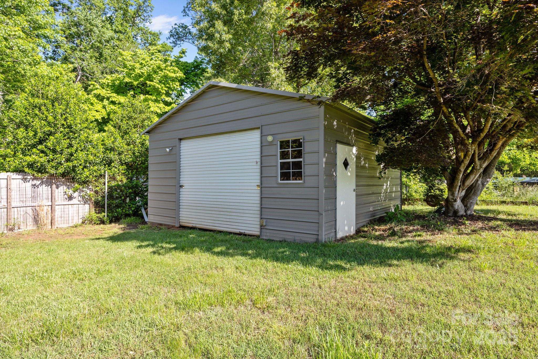 136 Kent Drive Property Photo 32