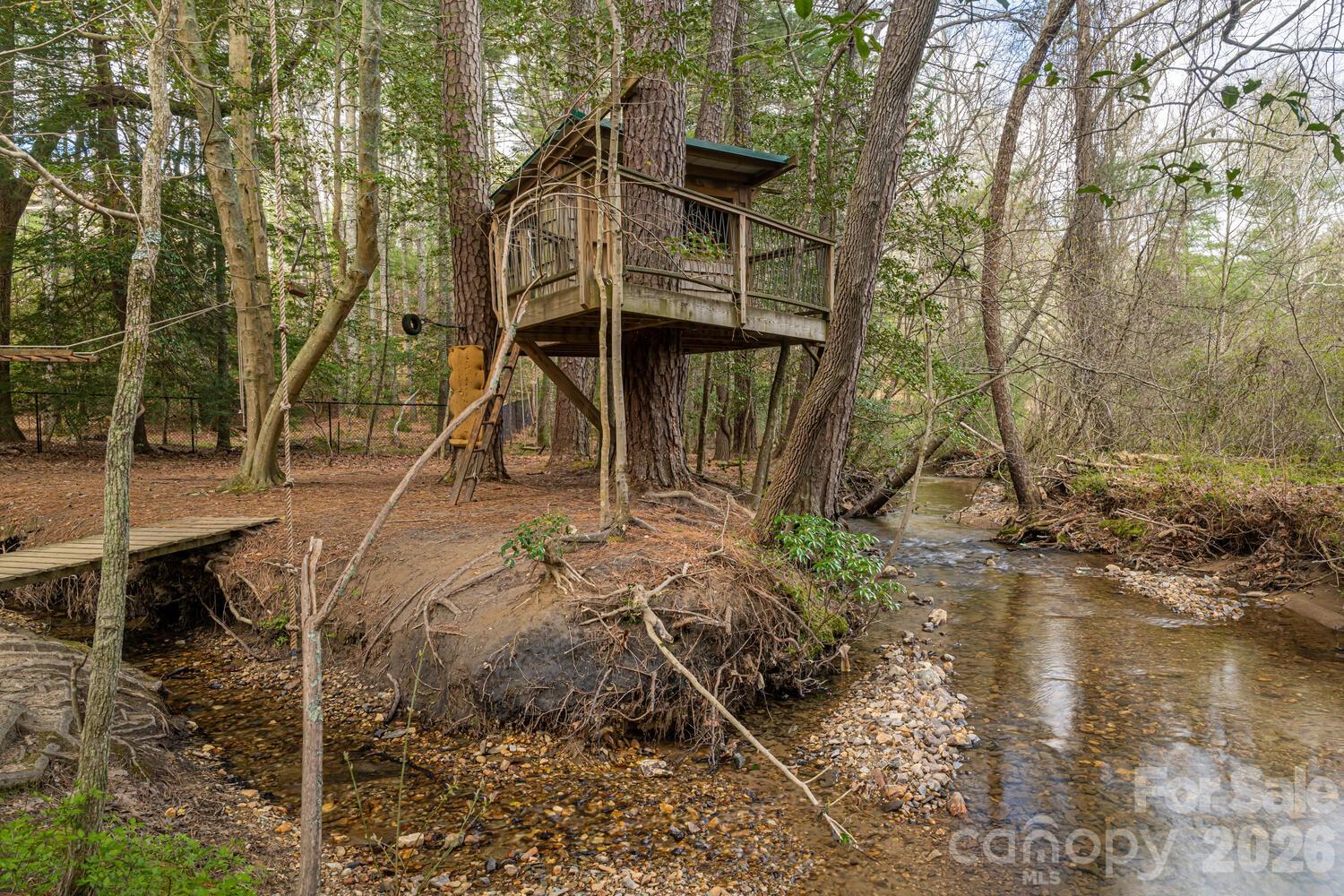 343 Racquet Club Road Property Photo 42