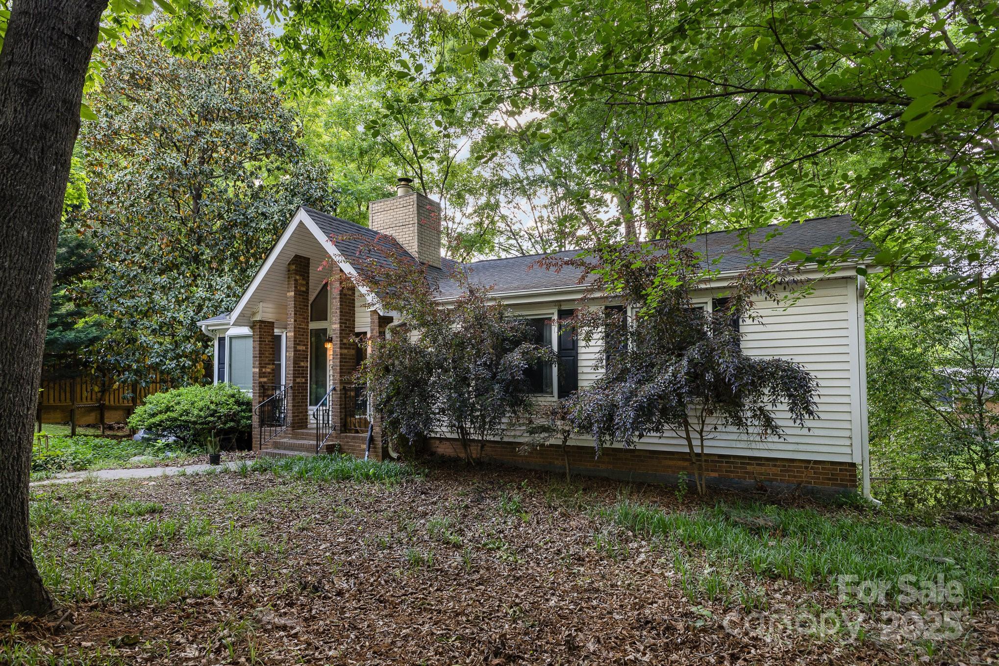 1407 Jodhpur Court Property Photo 3