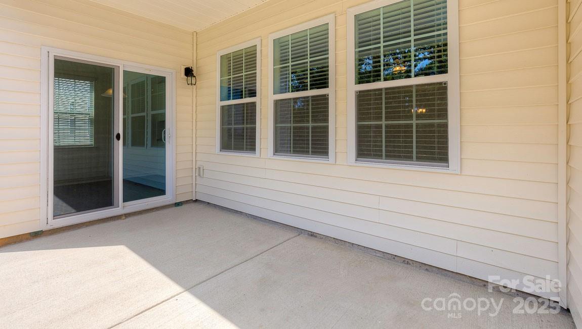 5523 Pamplona Way Property Photo 25