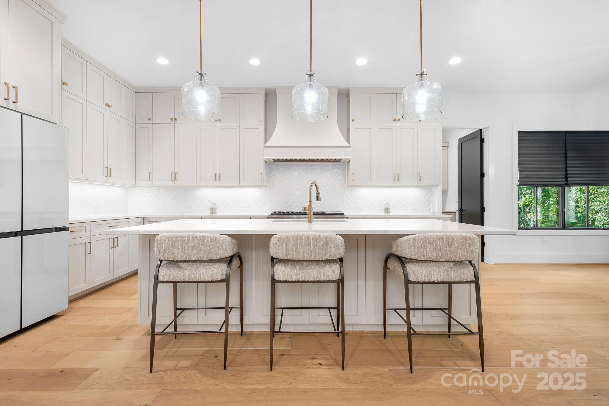 136 Castleview Lane Property Photo 11