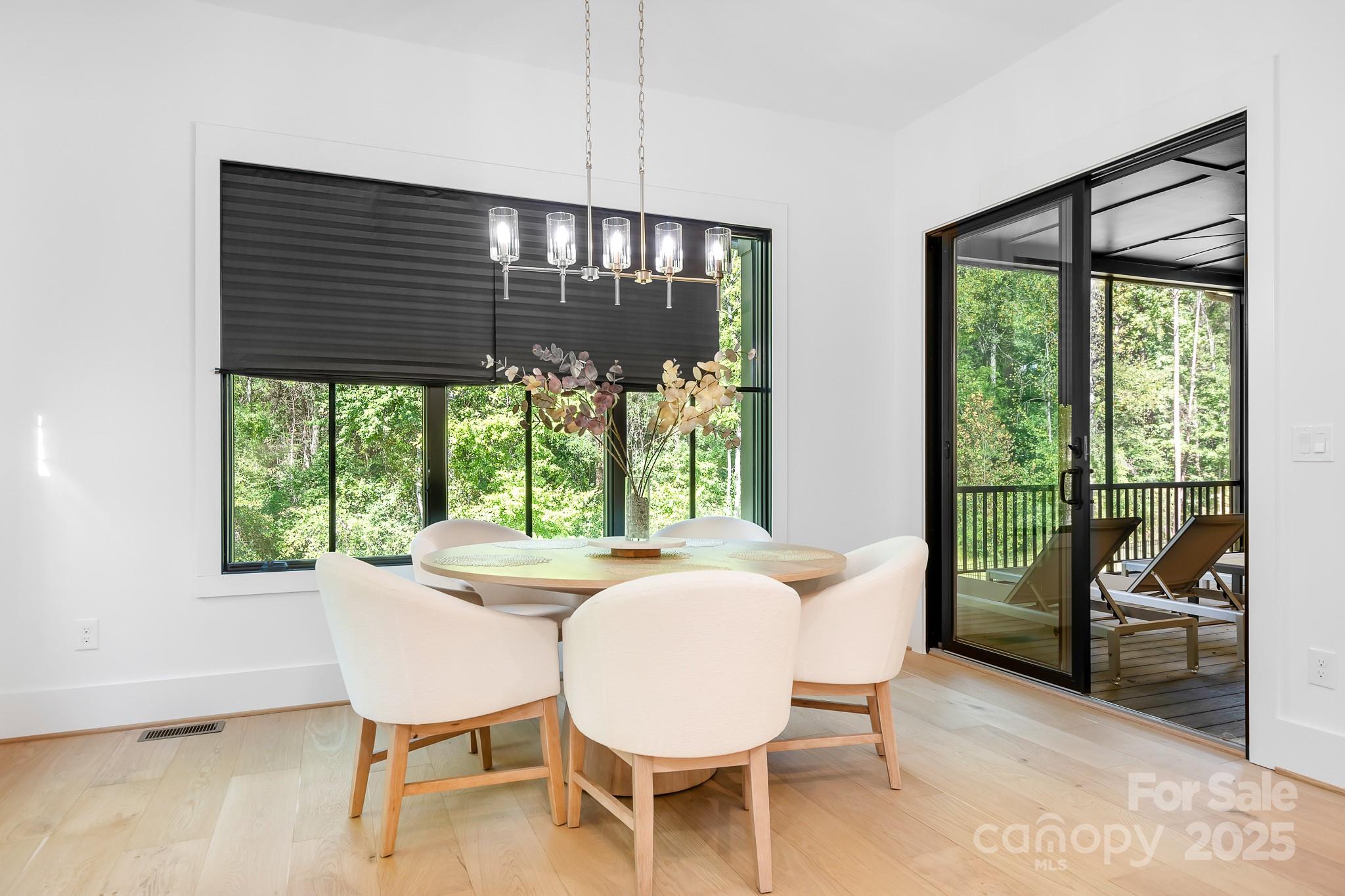 136 Castleview Lane Property Photo 13