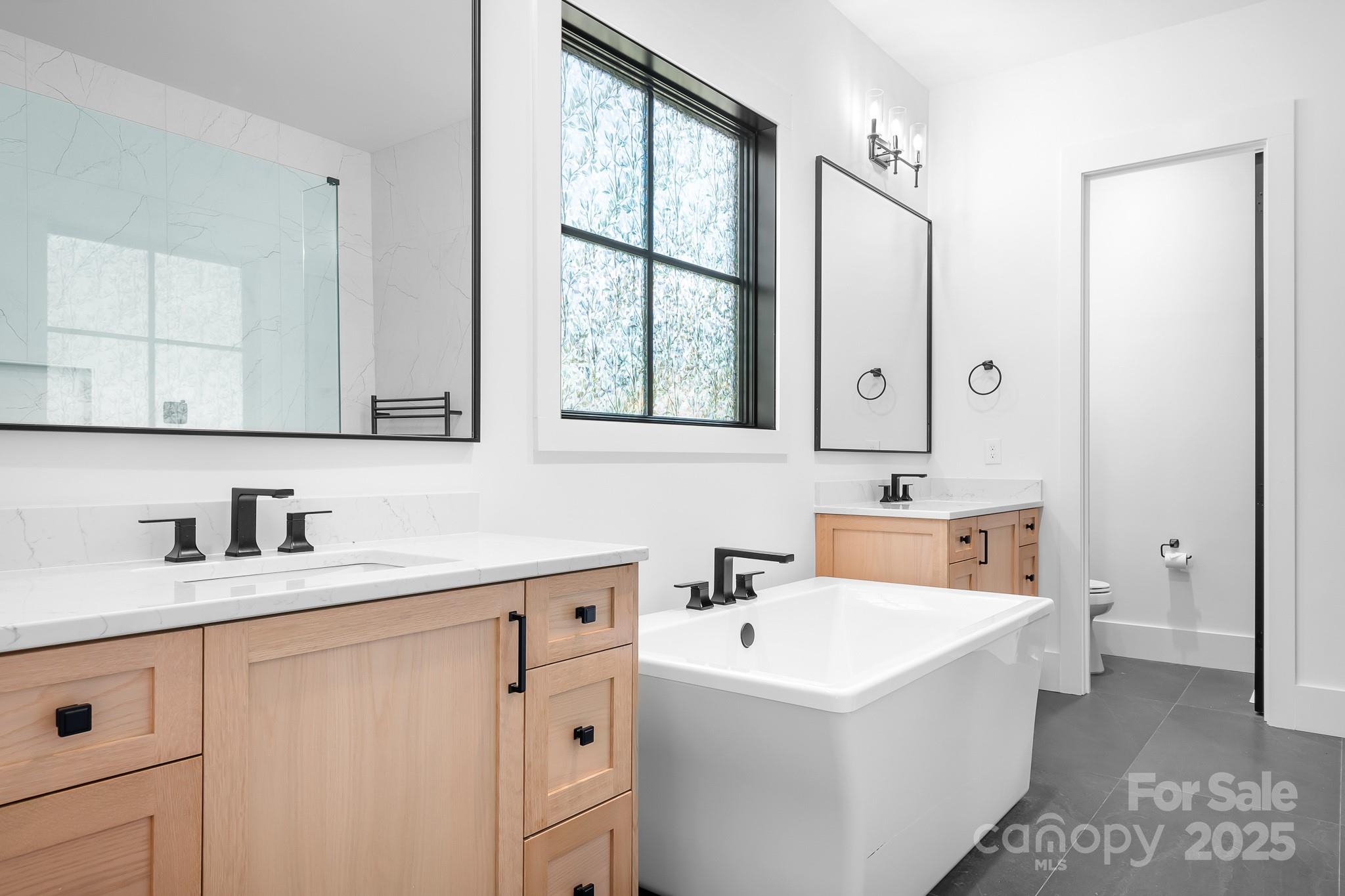 136 Castleview Lane Property Photo 19