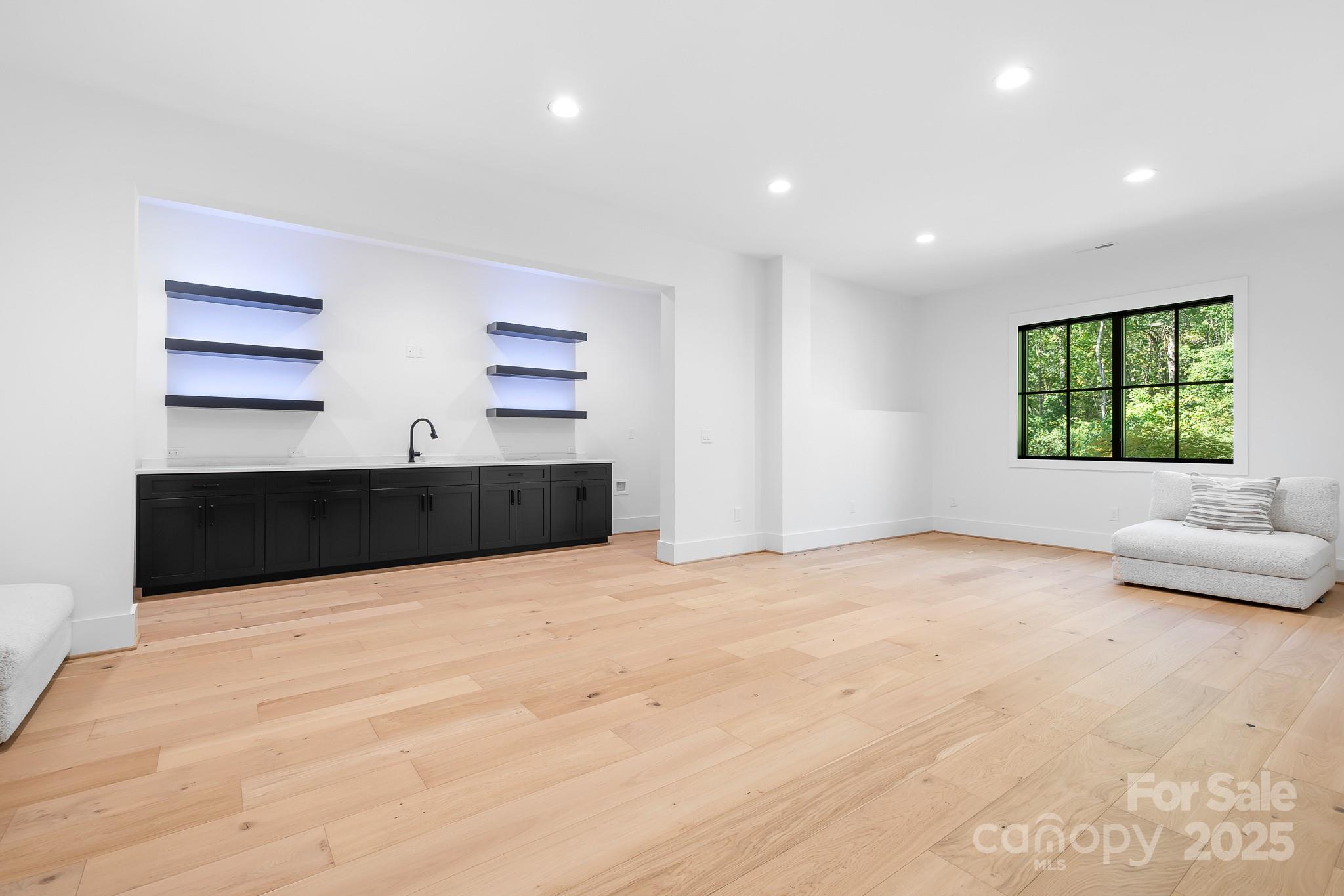 136 Castleview Lane Property Photo 37