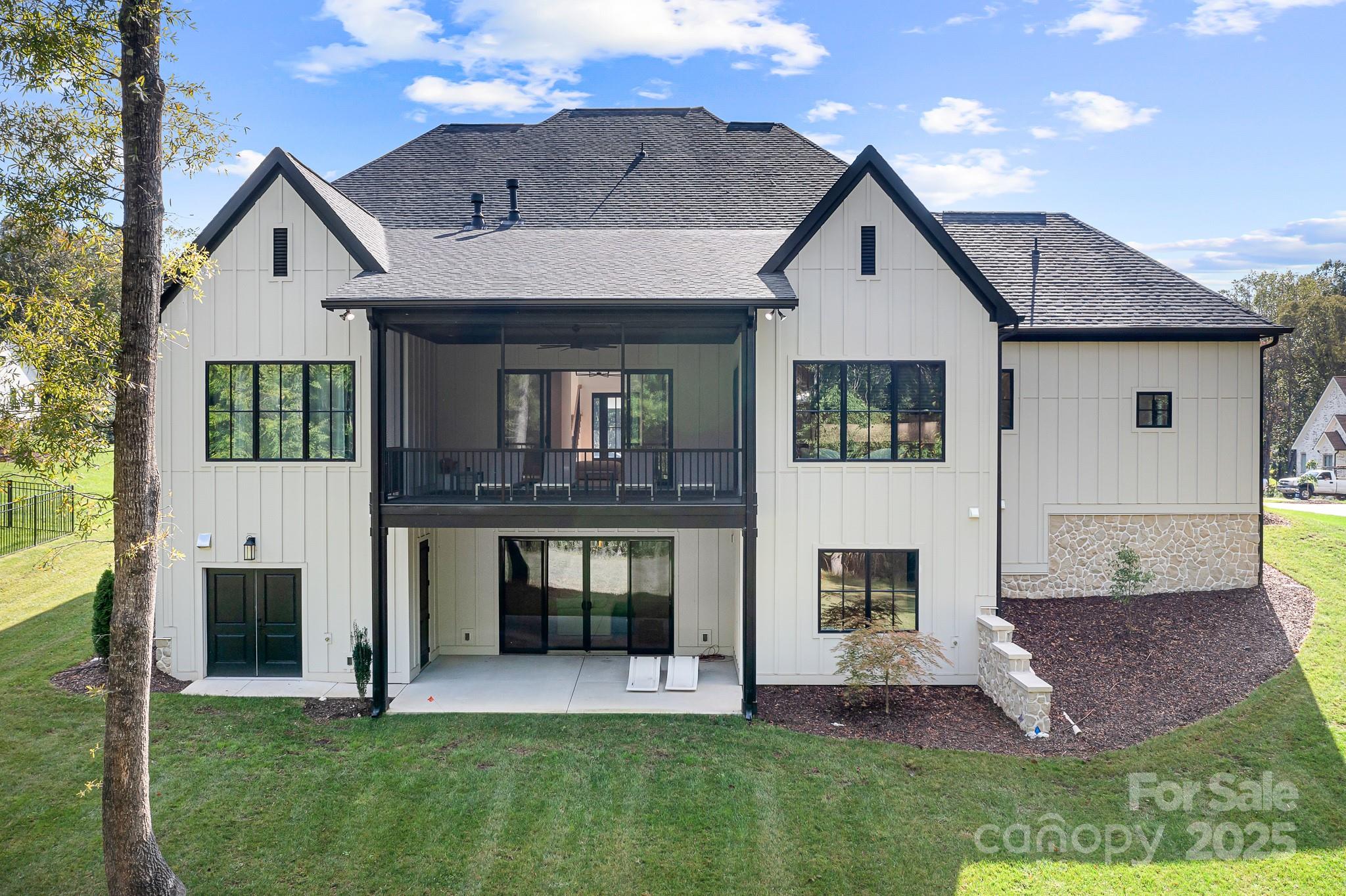 136 Castleview Lane Property Photo 40