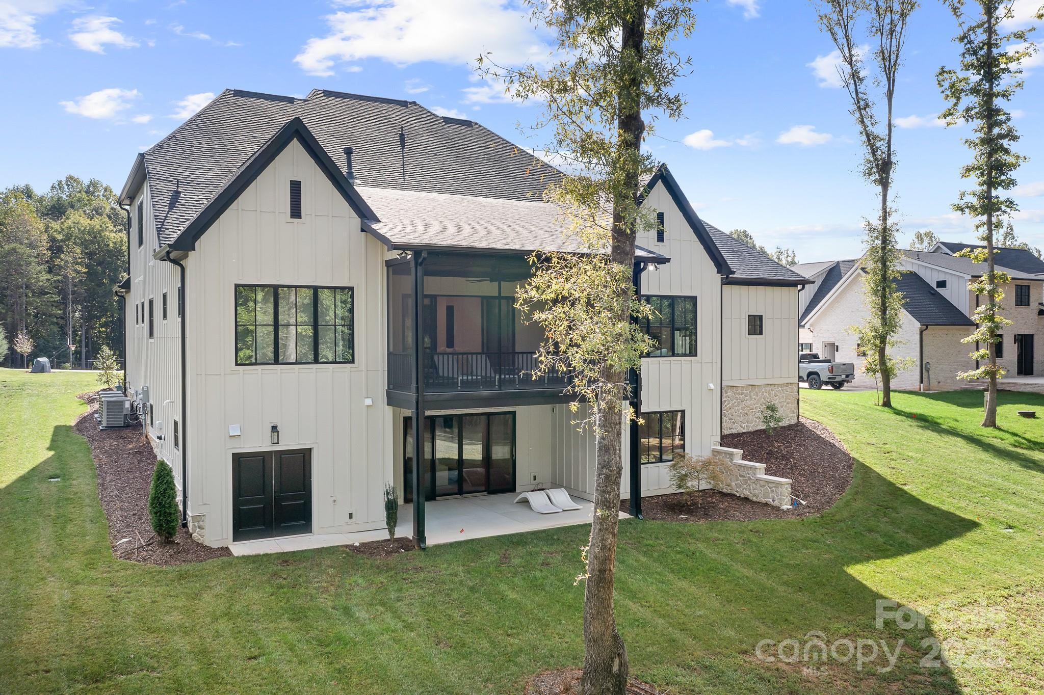 136 Castleview Lane Property Photo 41