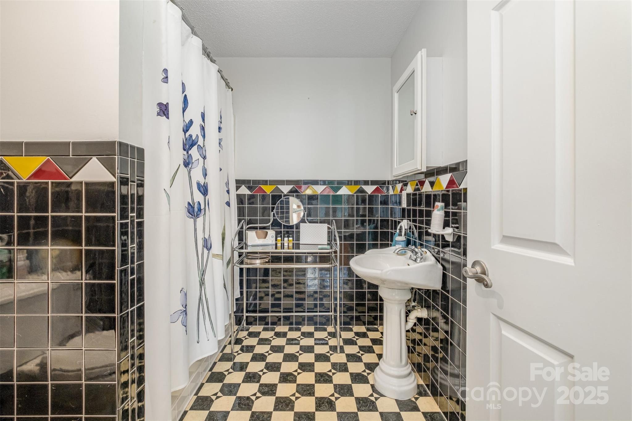 3005 Vernell Lane Property Photo 32