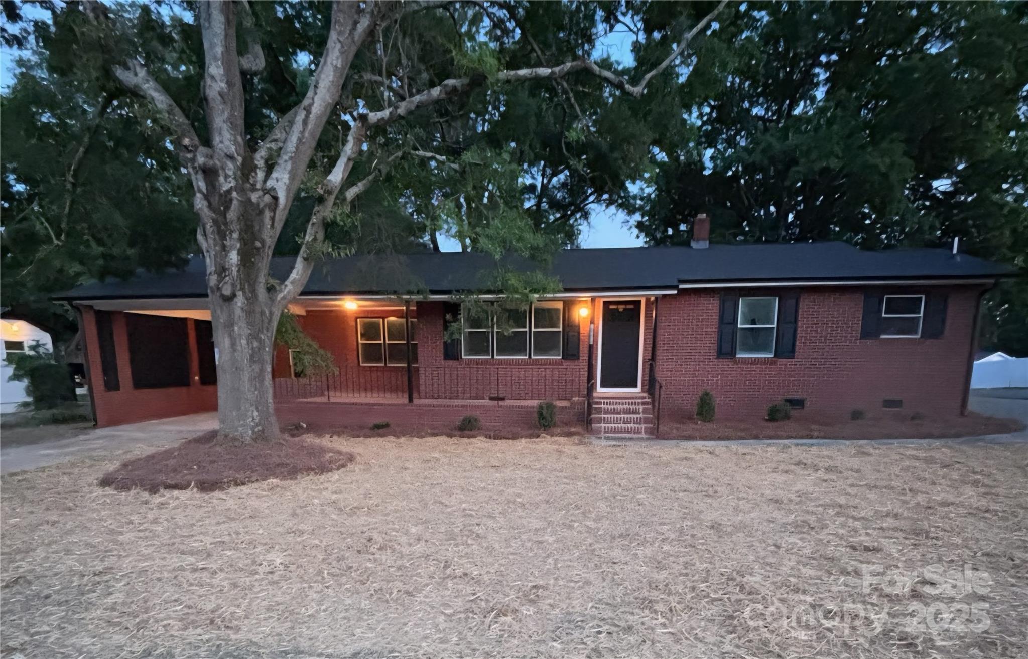 1900 Walkup Avenue 1 Property Photo 1