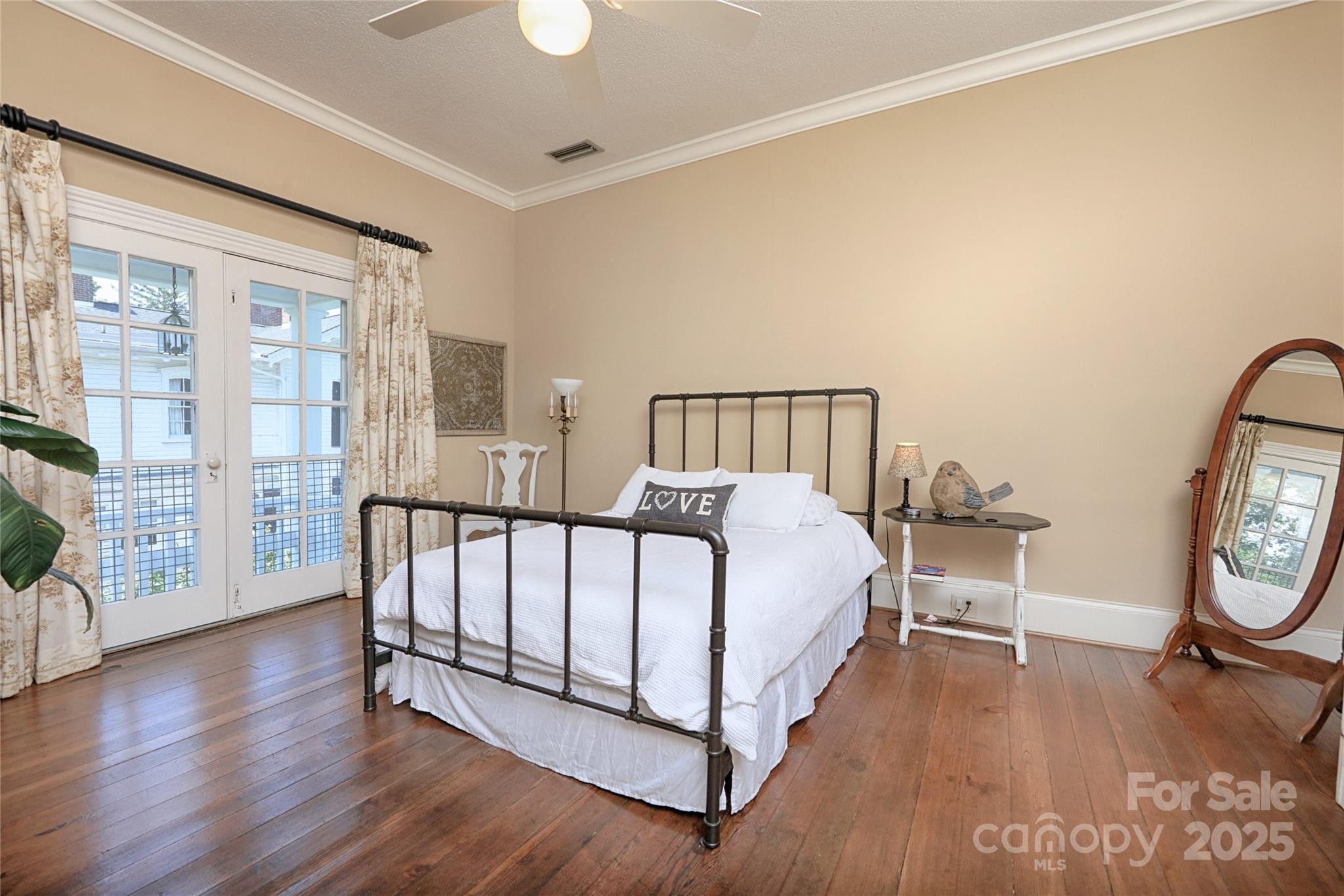 321 W Bank Street Property Photo 40