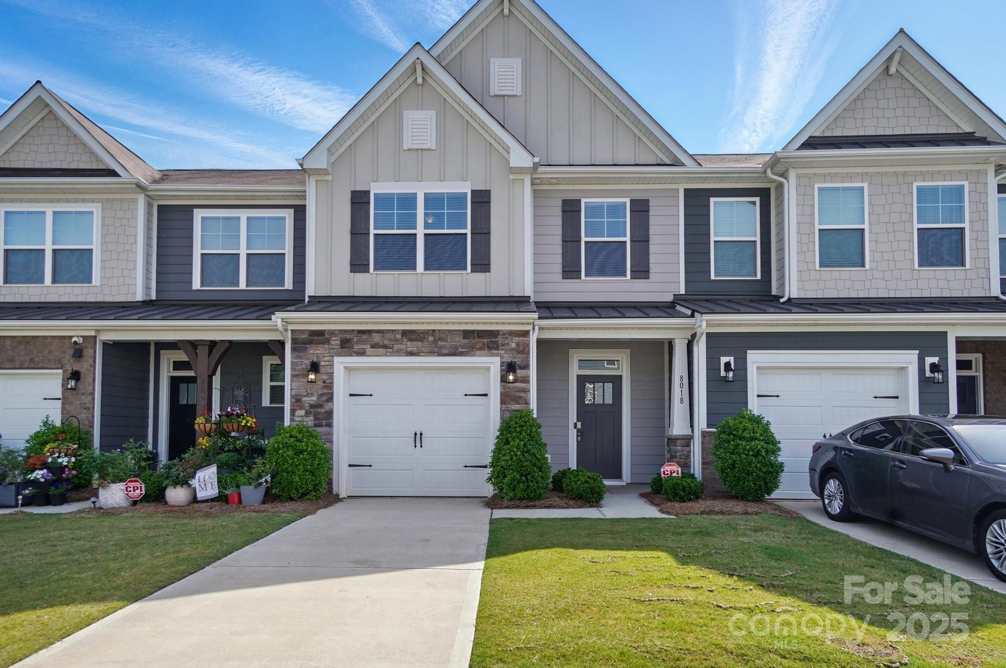 8018 Saluda Drive Property Photo 1