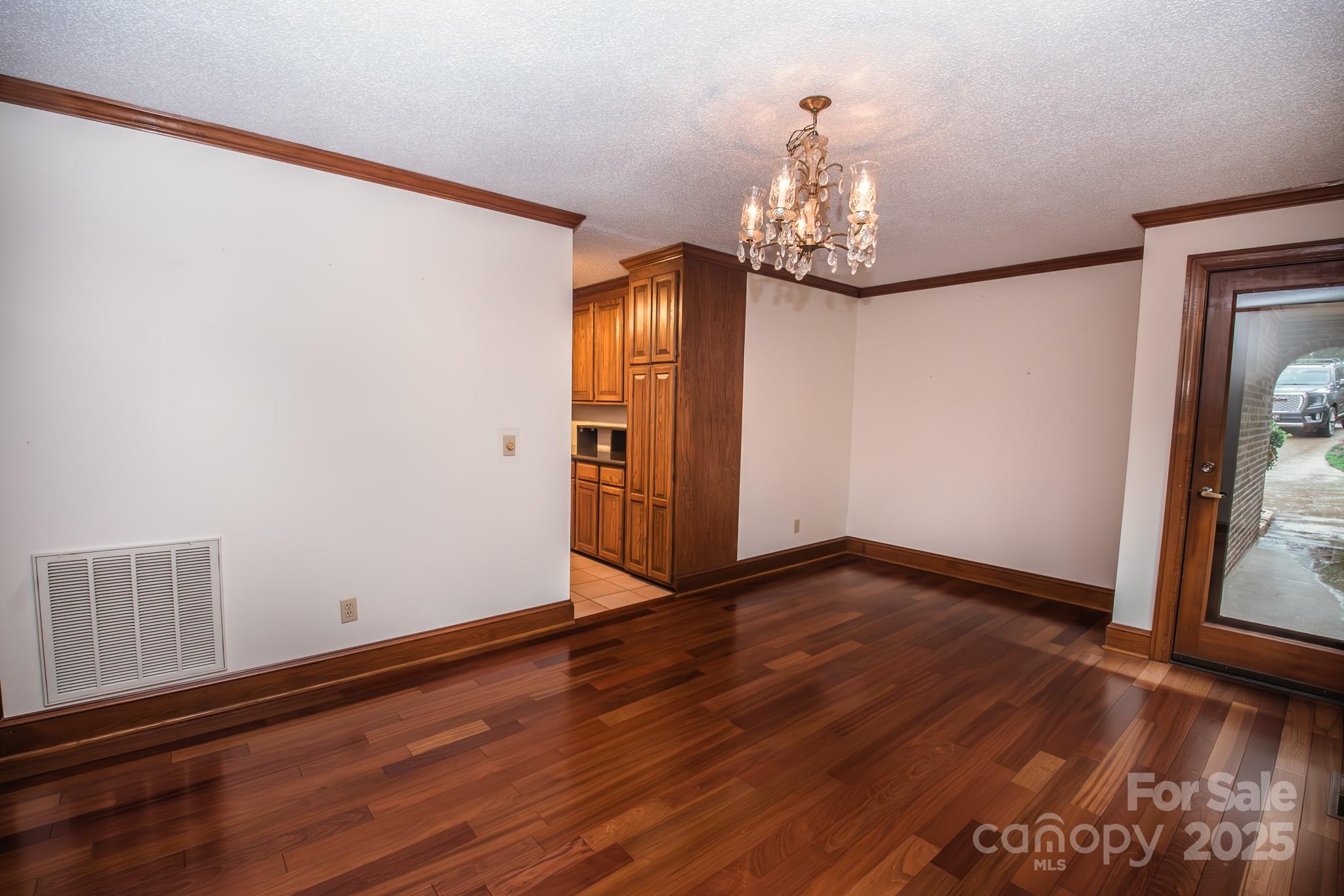 3700 Nw Gainesway Court Property Photo 5