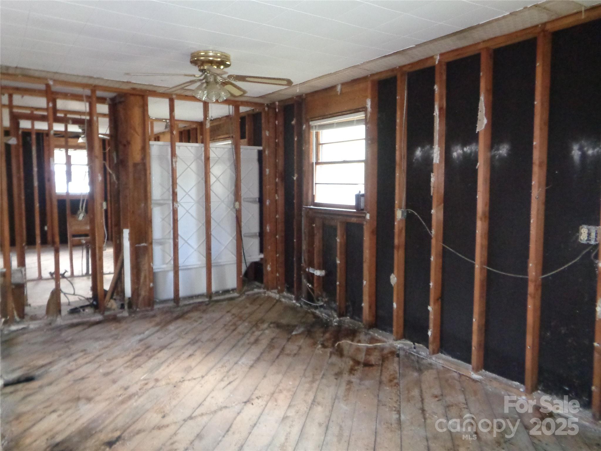 252 Rogers Street Property Photo 4