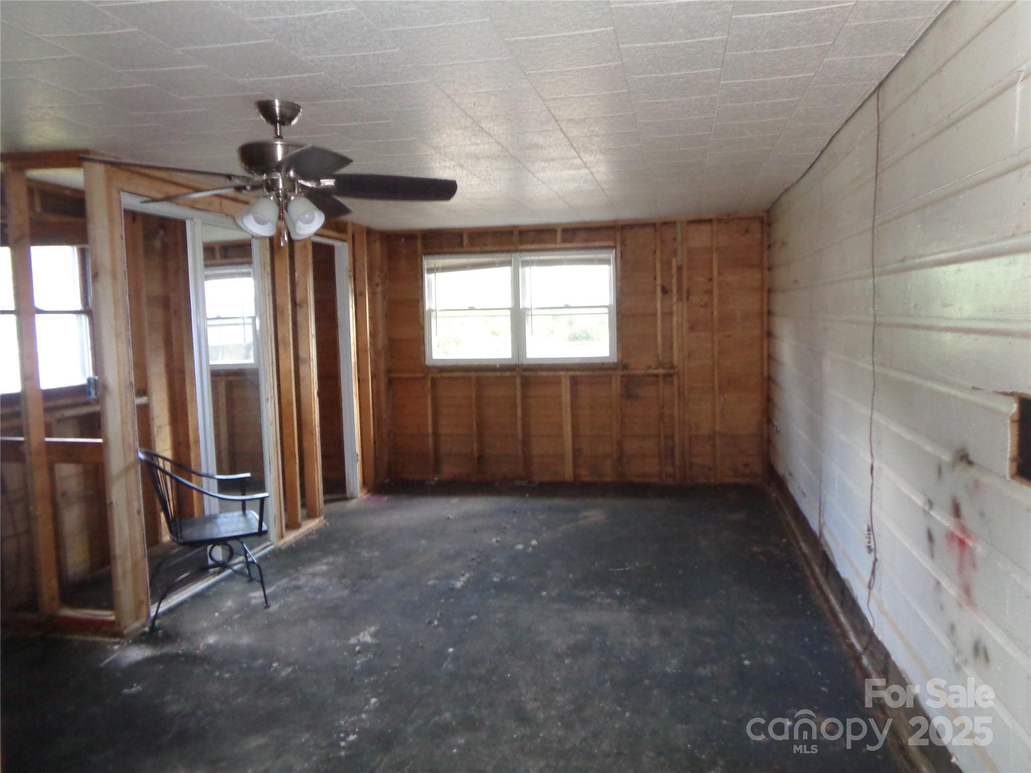 252 Rogers Street Property Photo 6