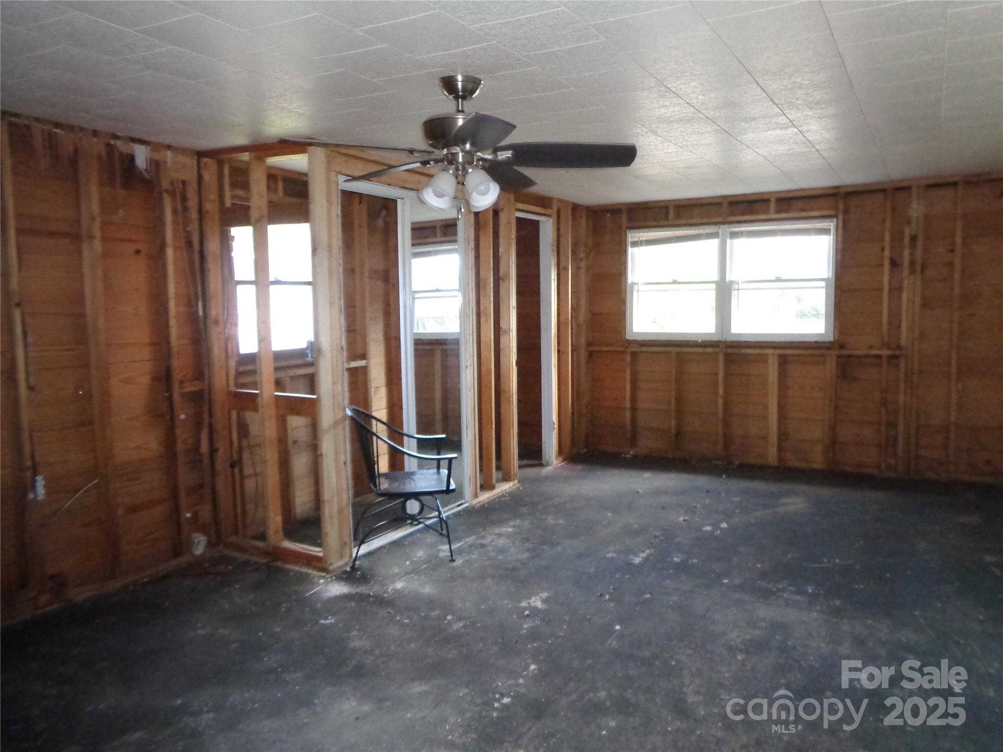 252 Rogers Street Property Photo 7