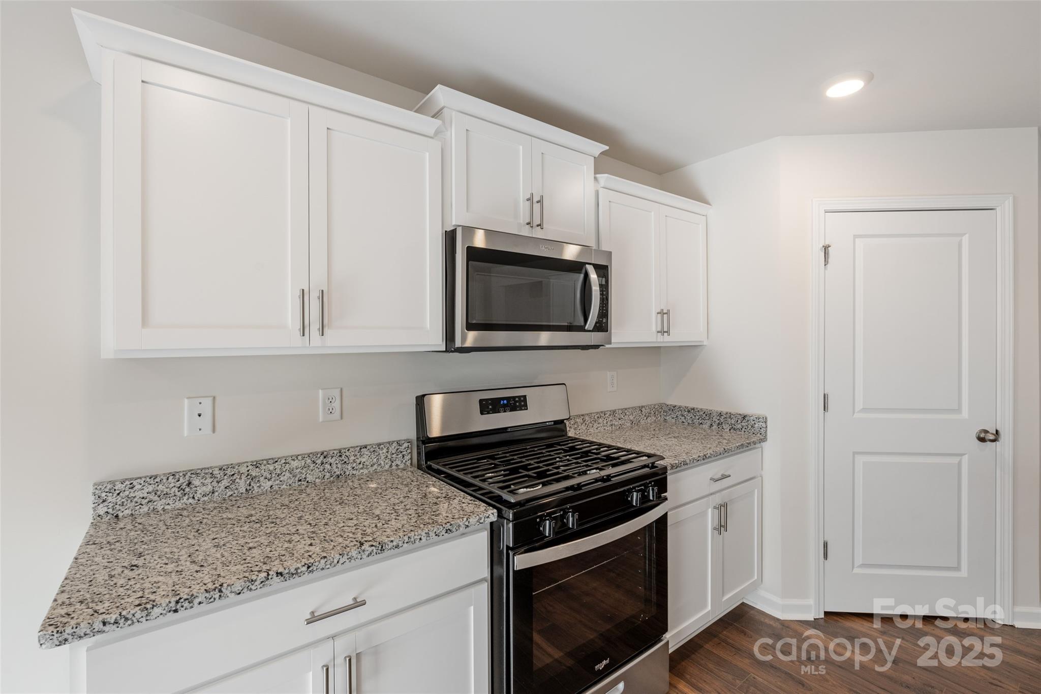 123 Creekwalk Lane Property Photo 4