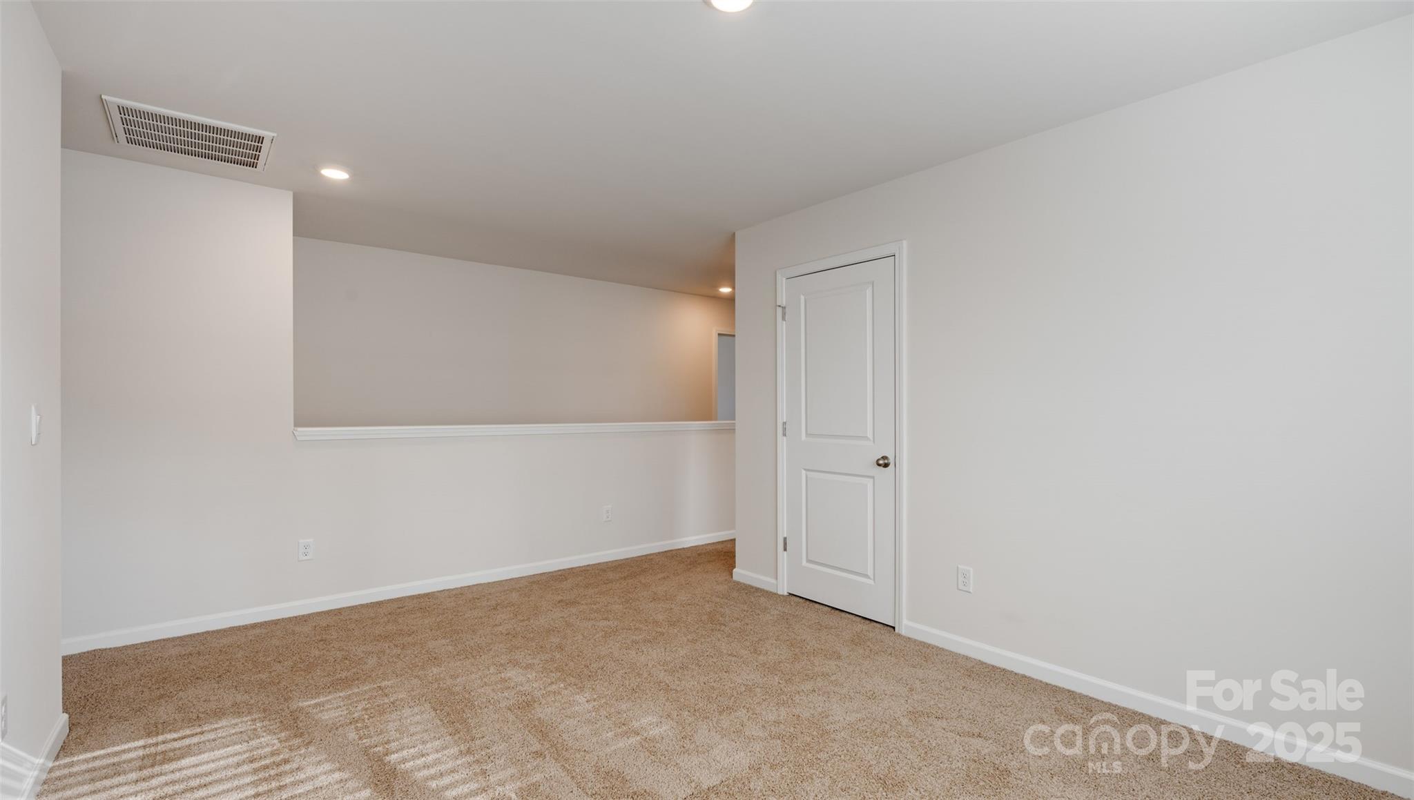 123 Creekwalk Lane Property Photo 9