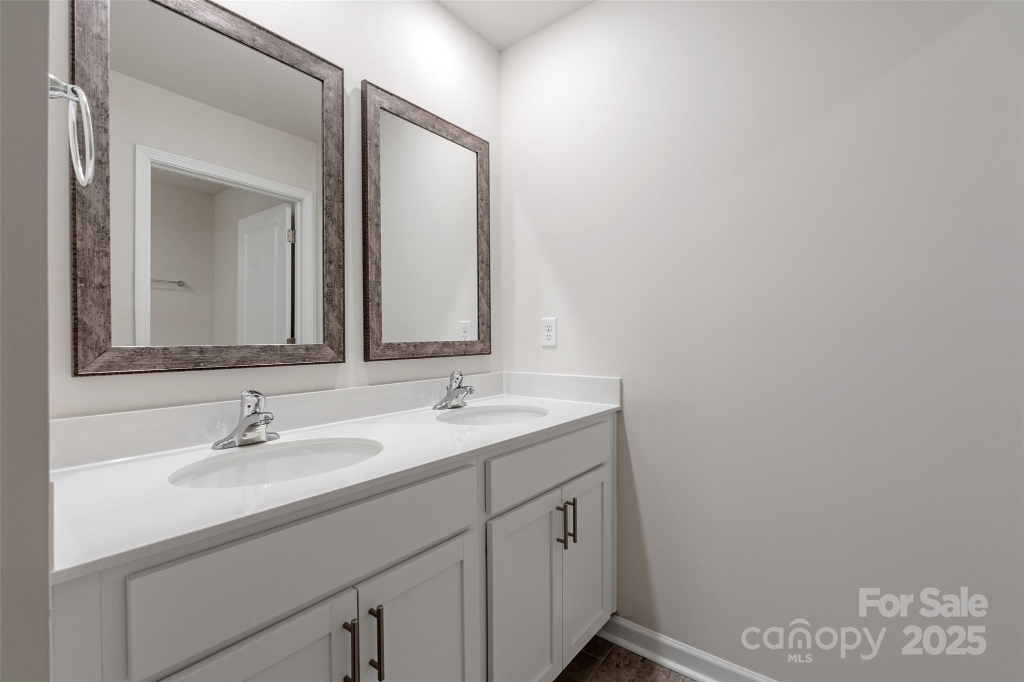 123 Creekwalk Lane Property Photo 13